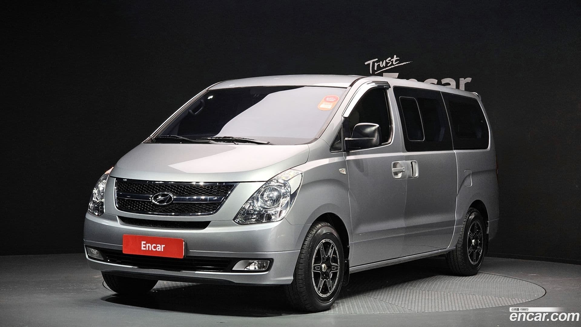 Main__Slider__Photo:Starex Hyundai 2015.0-0