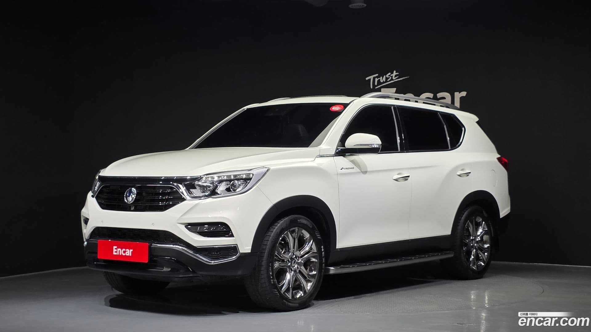 Main__Slider__Photo:Rexton KG Mobility 2018.1-0