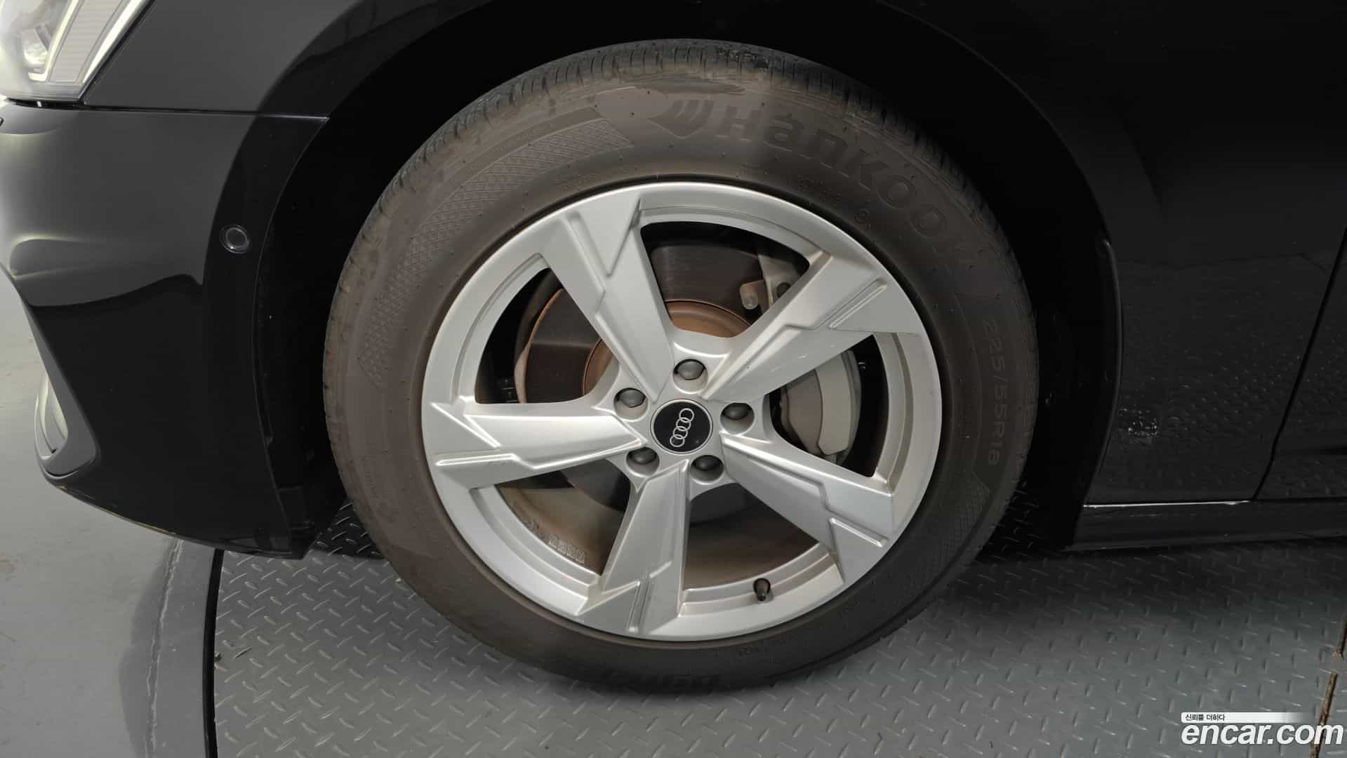 A6 Audi 2021.1-OUTER-005