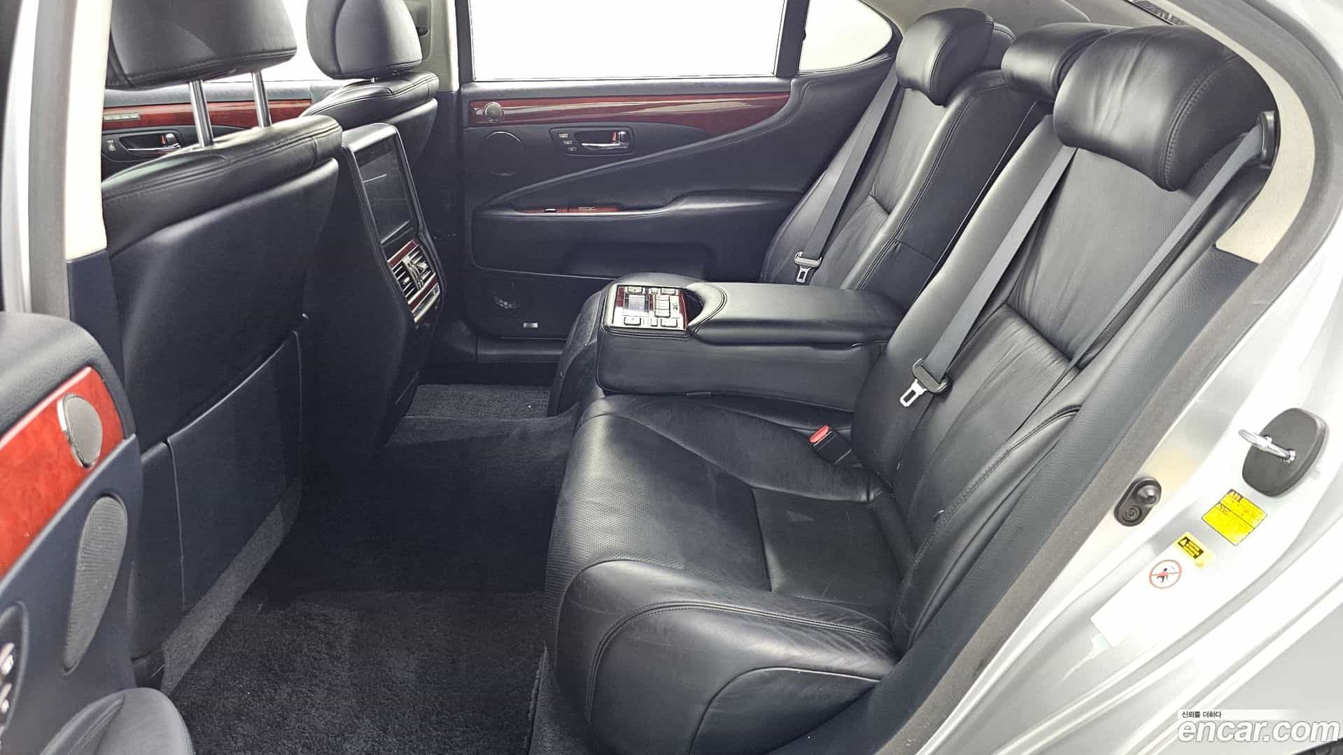 LS Lexus 2010.6-OPTION-016