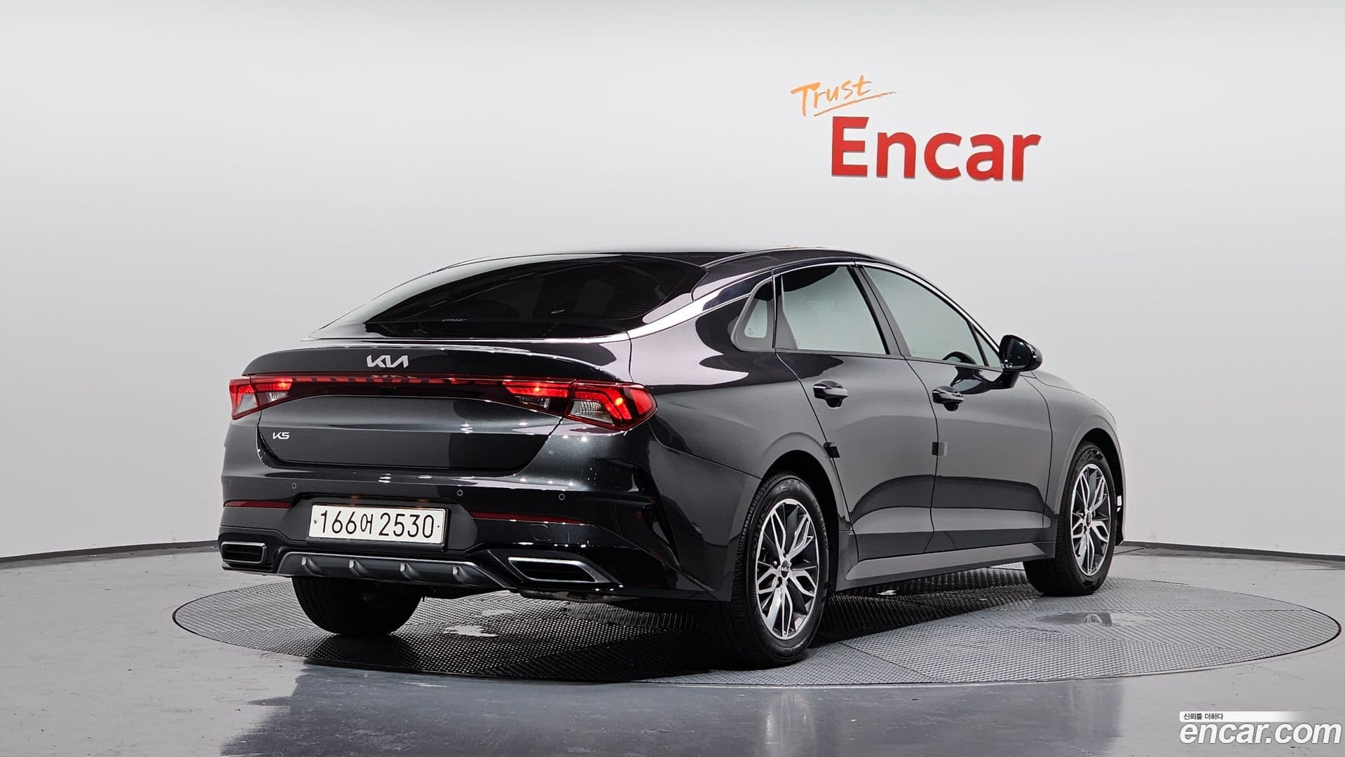 Main__Slider__Photo:K5 Kia 2023.7-0