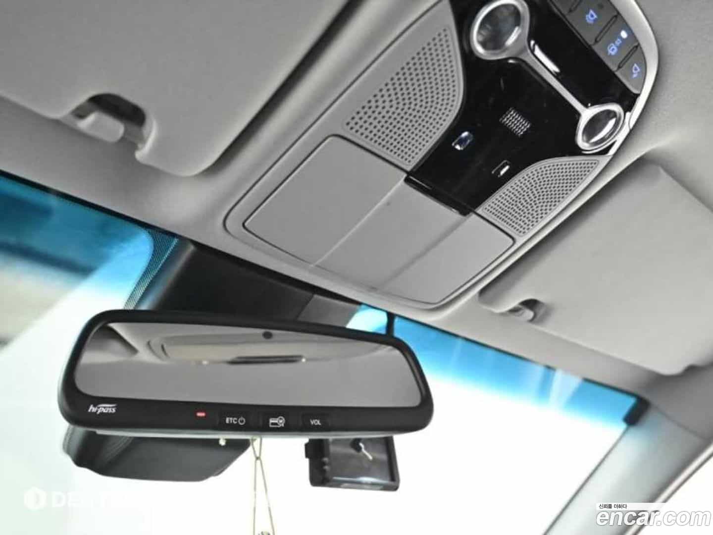 Grandeur Hyundai 2017.8-OPTION-023
