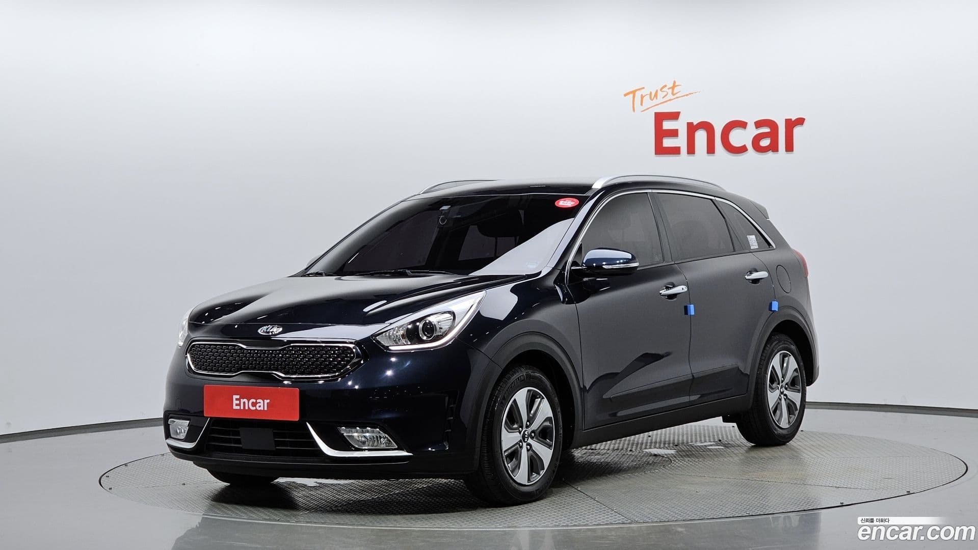 Main__Slider__Photo:Niro Kia 2018.4-0