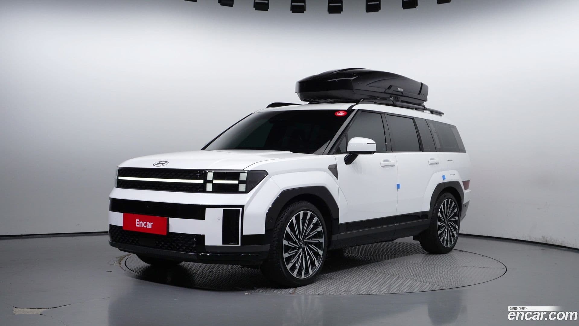 Main__Slider__Photo:Santafe Hyundai 2023.9-0