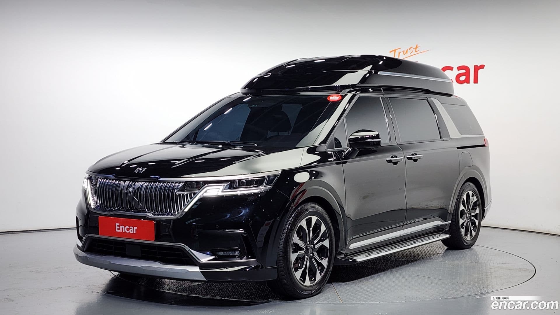 Main__Slider__Photo:Canival Kia 2021.9-0