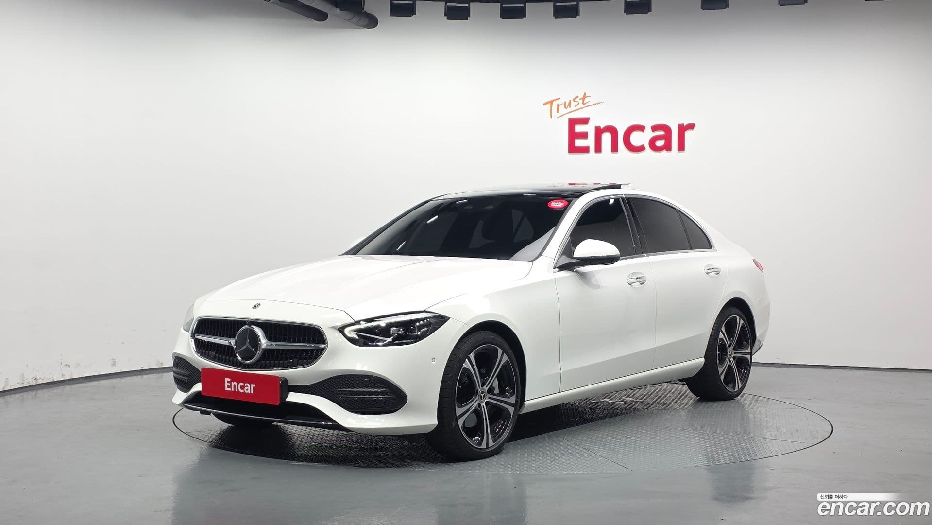 Main__Slider__Photo:C-Class Mercedes-Benz 2023.1-0