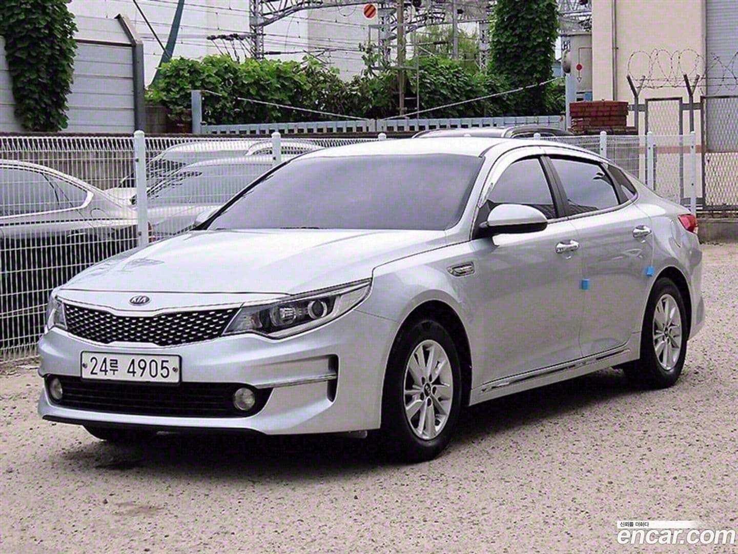 Main__Slider__Photo:K5 Kia 2016.3-0