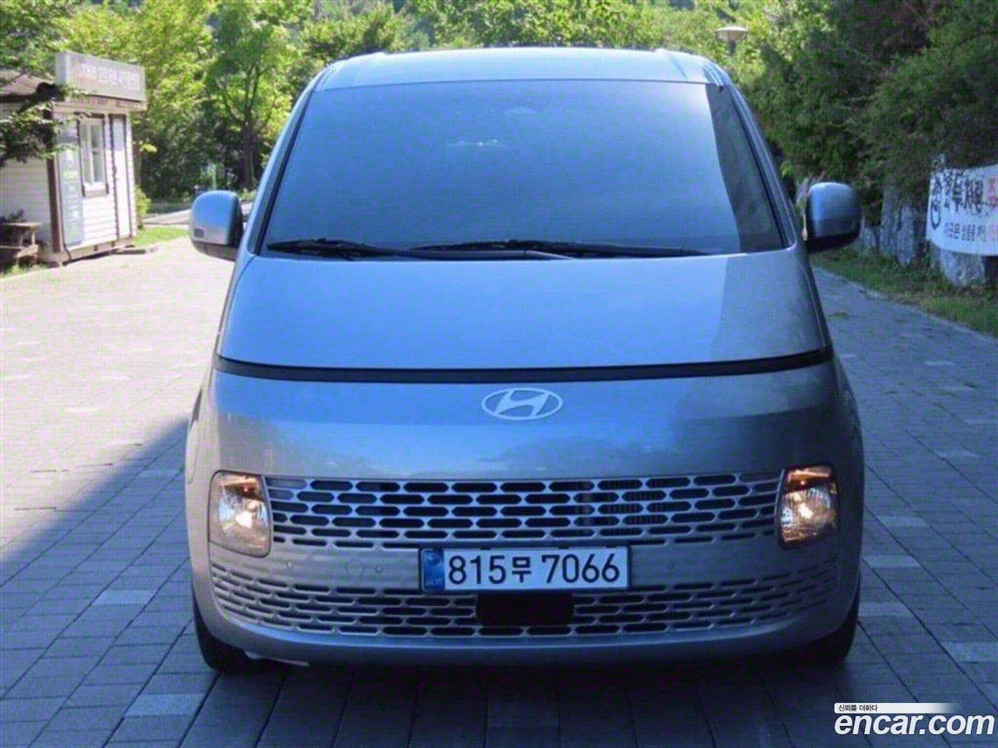 Main__Slider__Photo:Staria Hyundai 2025.0-0