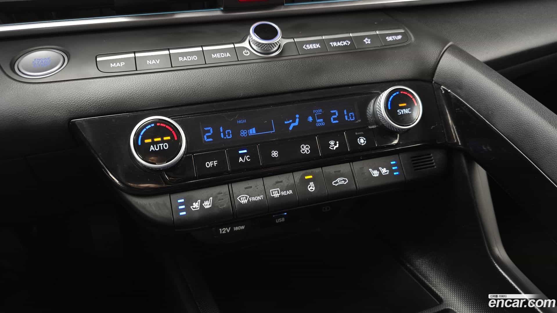 AVANTE Hyundai 2023.10-OPTION-022