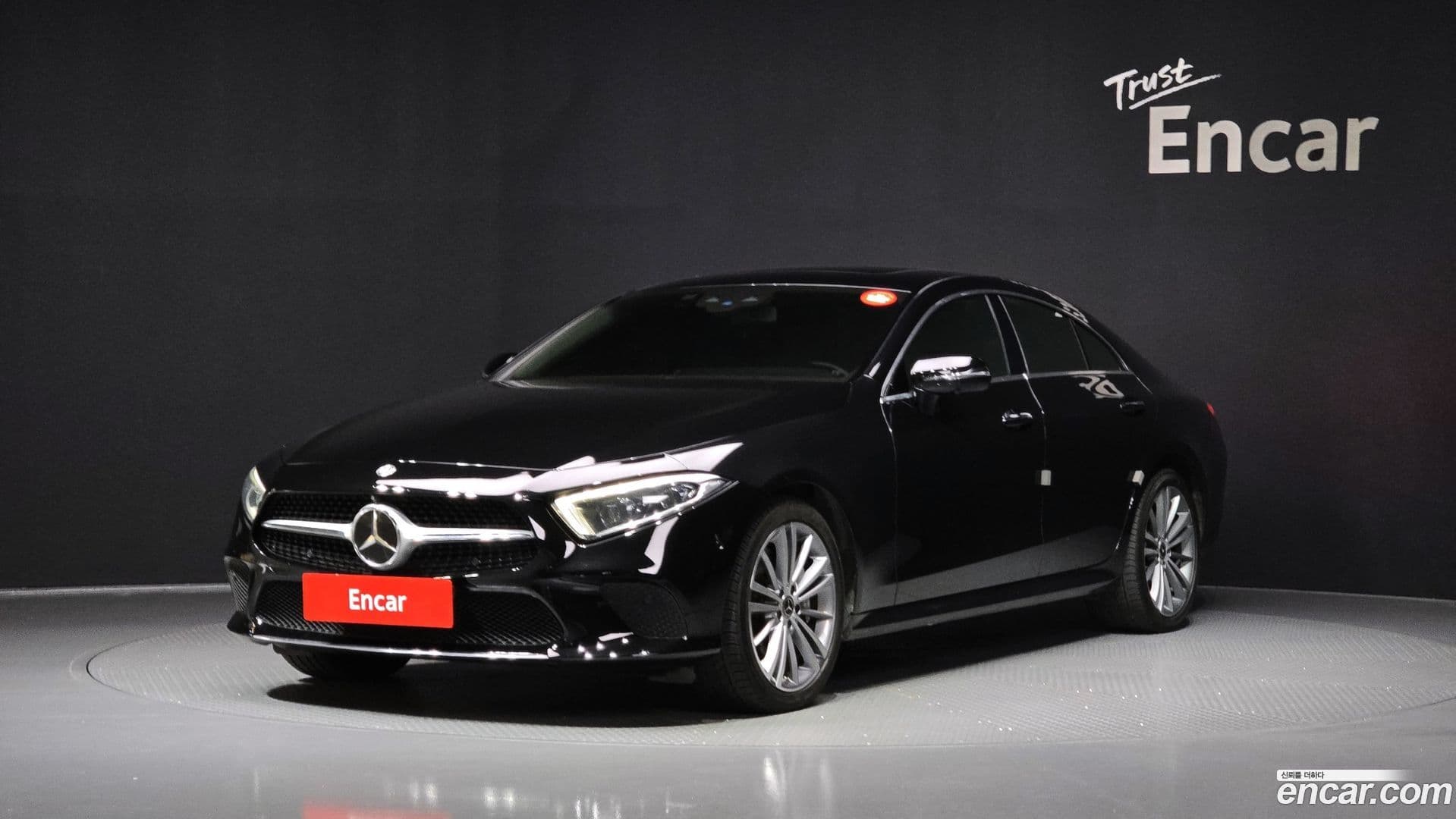 Main__Slider__Photo:CLS-Class Mercedes-Benz 2018.10-0