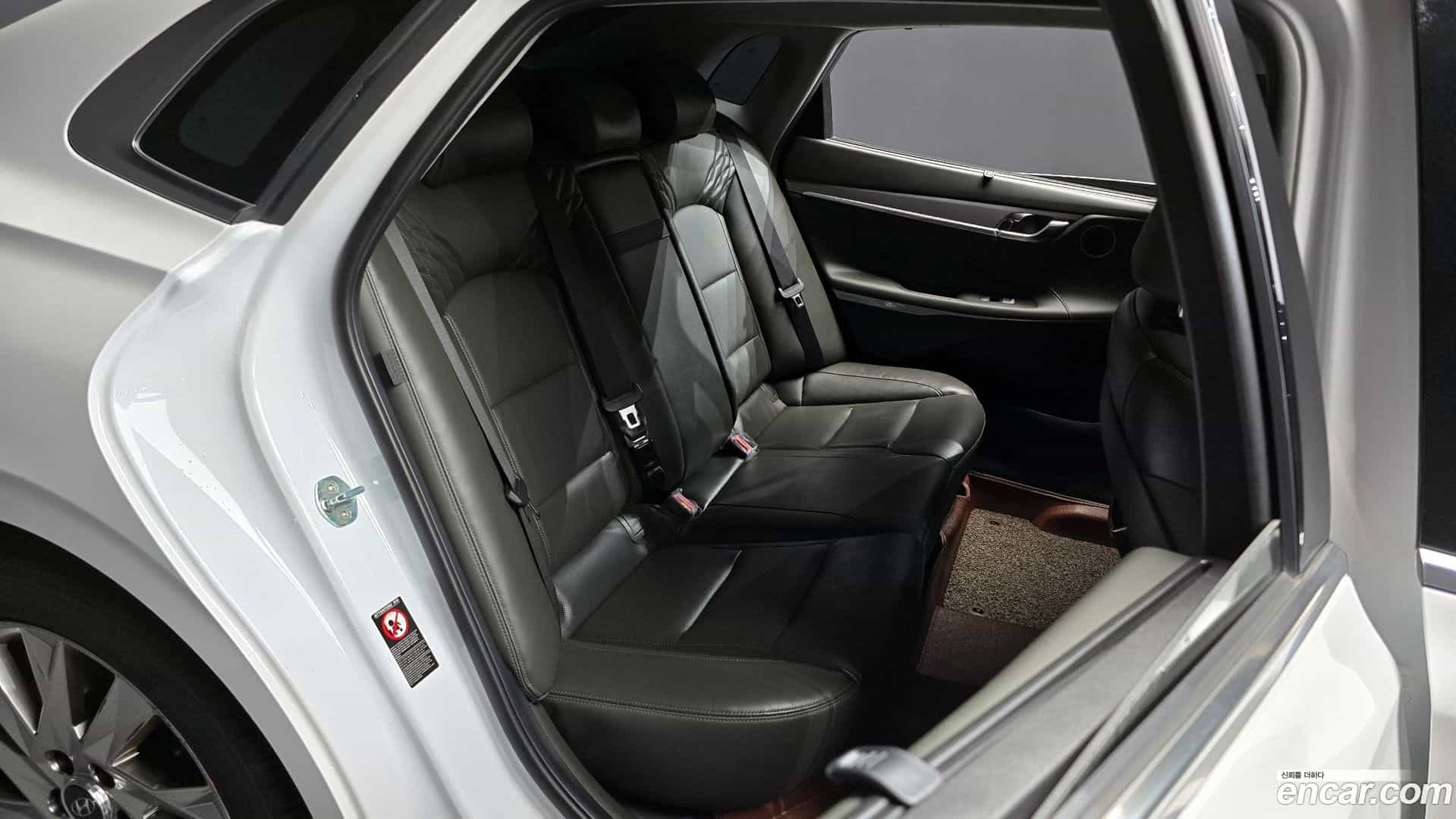 Grandeur Hyundai 2021.7-OPTION-015