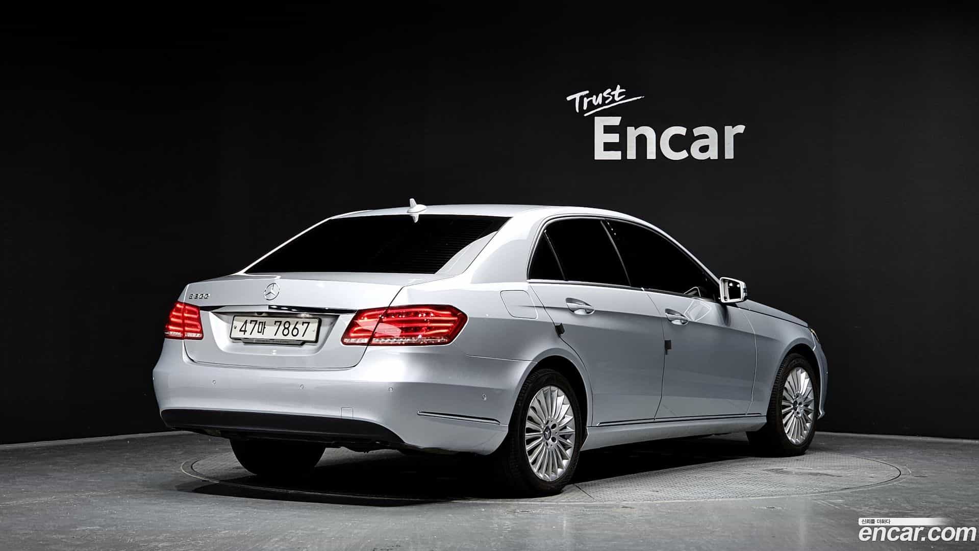 E-Class Mercedes-Benz 2013.7-OUTER-002