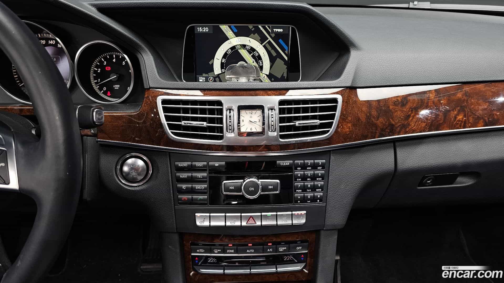 E-Class Mercedes-Benz 2013.7-OPTION-018