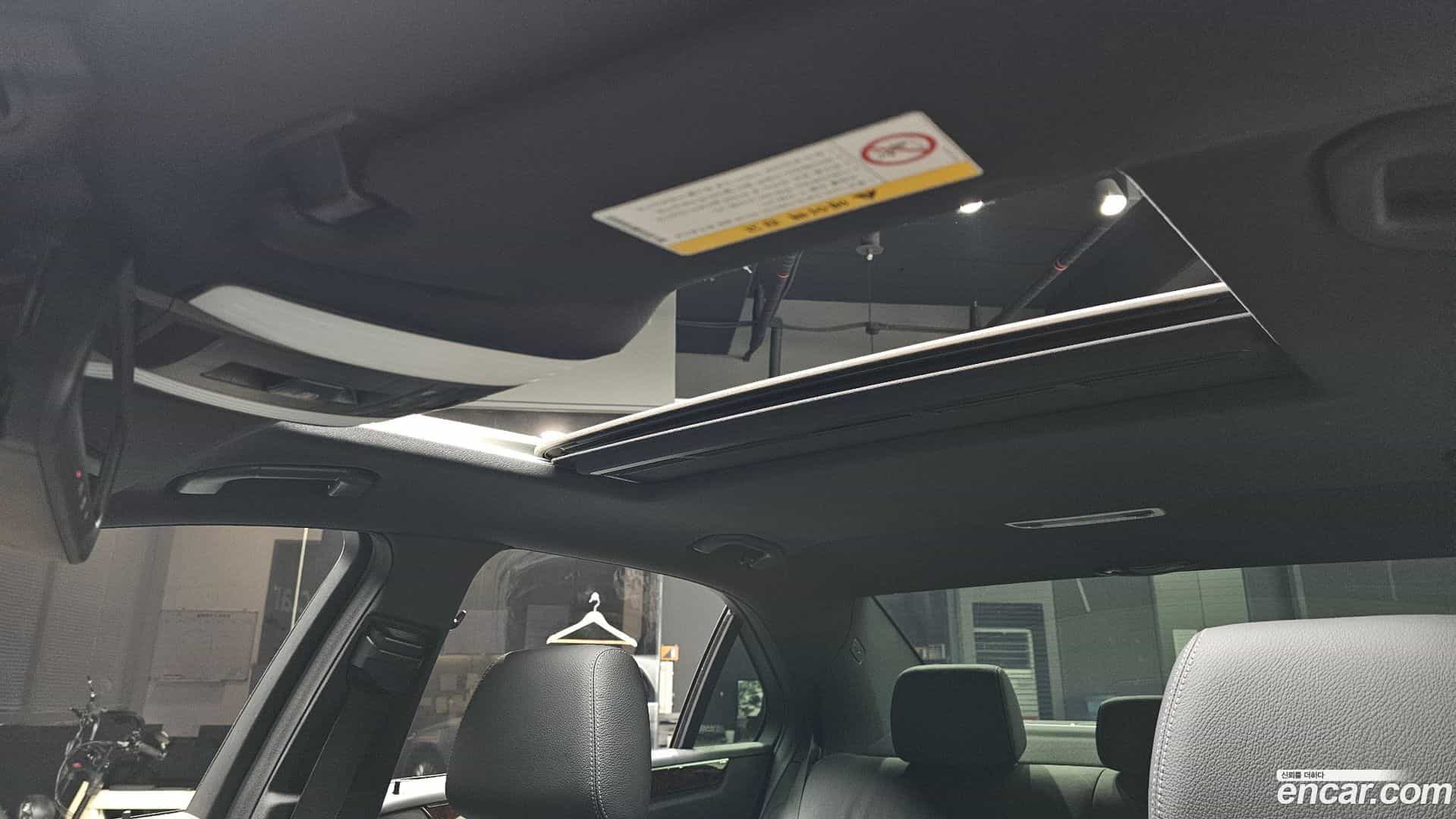 E-Class Mercedes-Benz 2013.7-OPTION-022