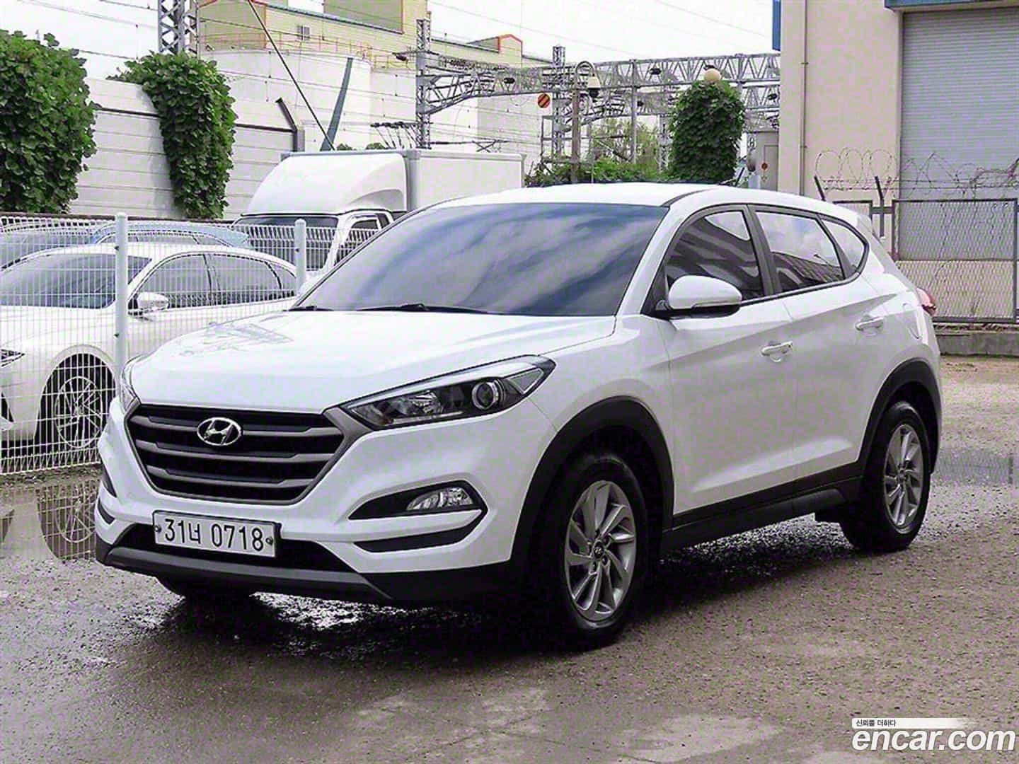 Tucson Hyundai 2015.11-OUTER-001