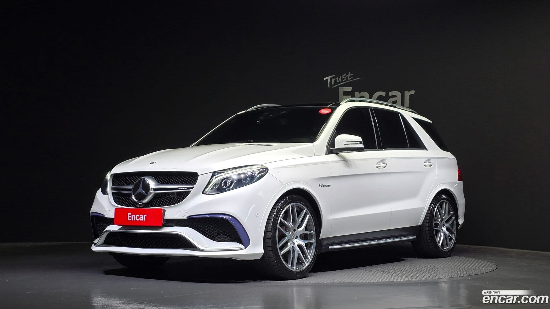 Main__Slider__Photo:GLE-Class Mercedes-Benz 2016.0-0