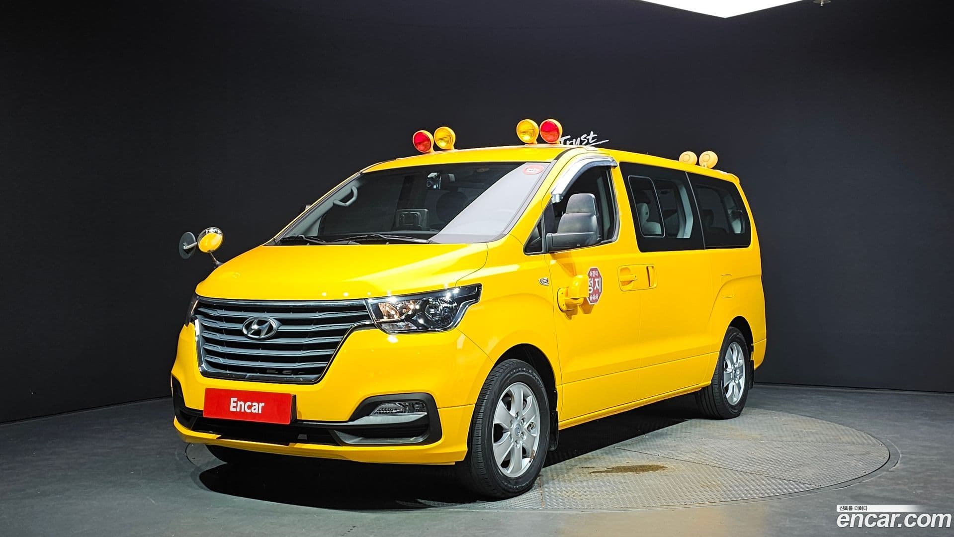 Main__Slider__Photo:Starex Hyundai 2019.4-0