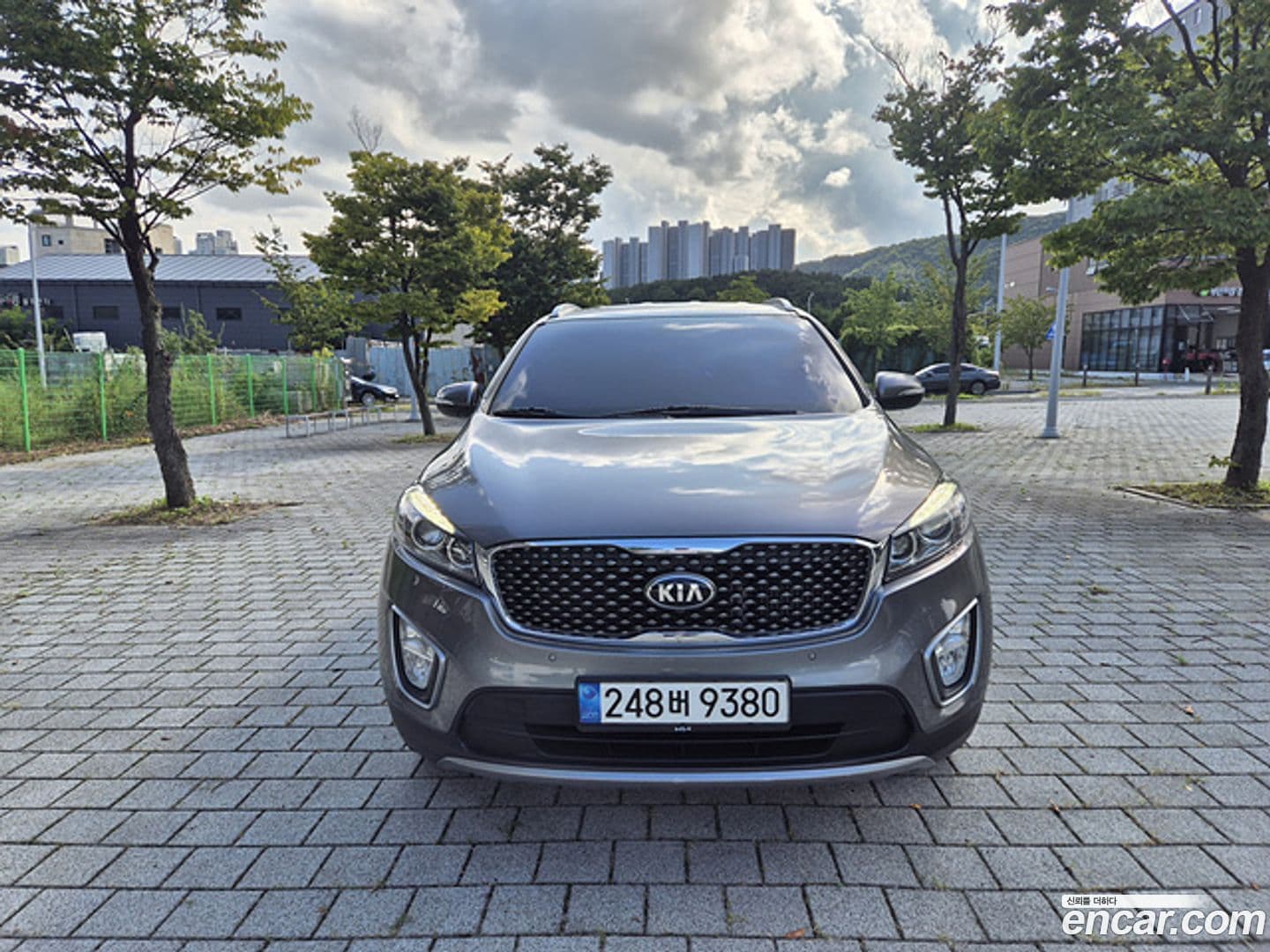 Main__Slider__Photo:Sorento Kia 2015.0-0