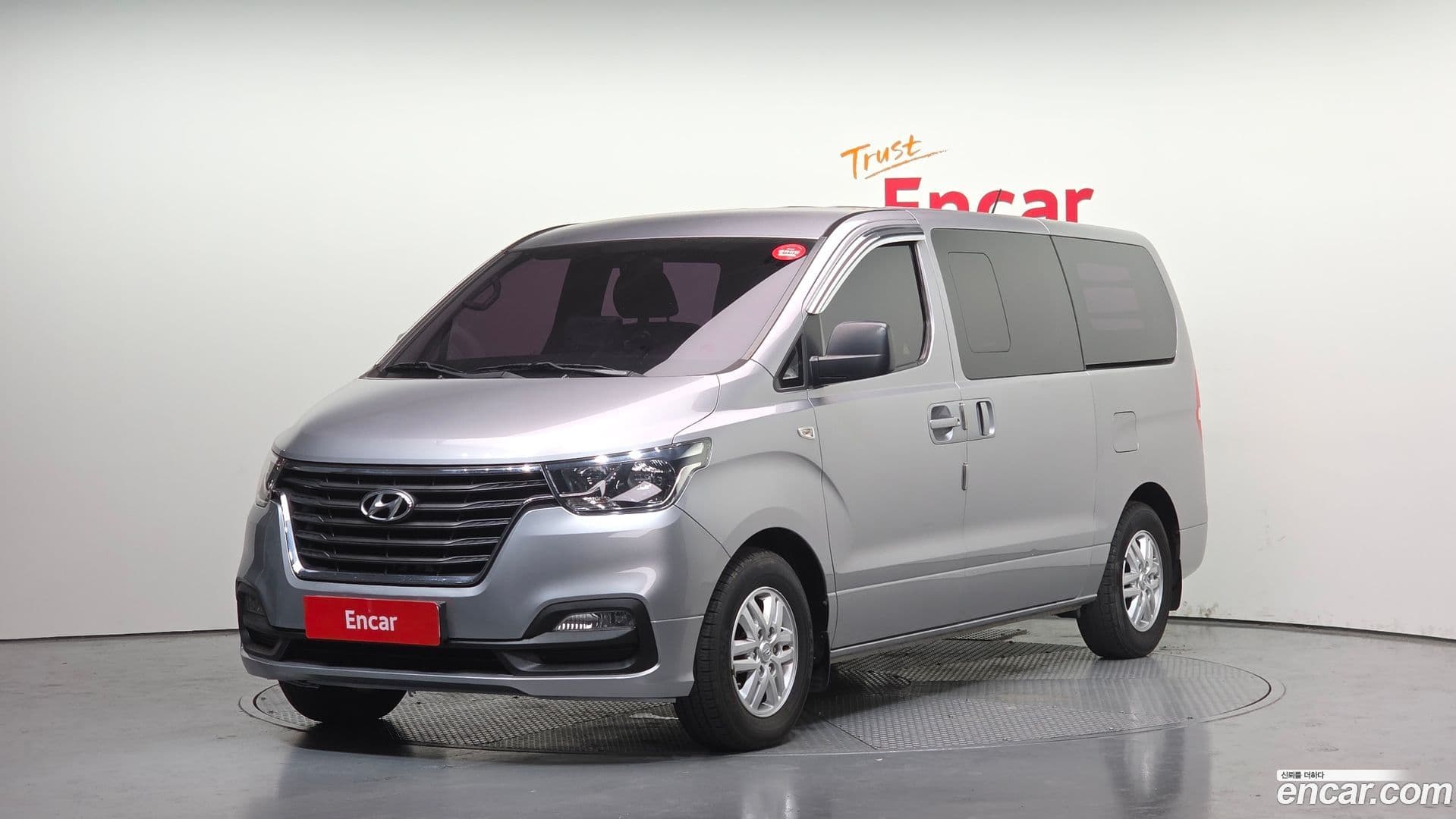 Main__Slider__Photo:Starex Hyundai 2018.3-0
