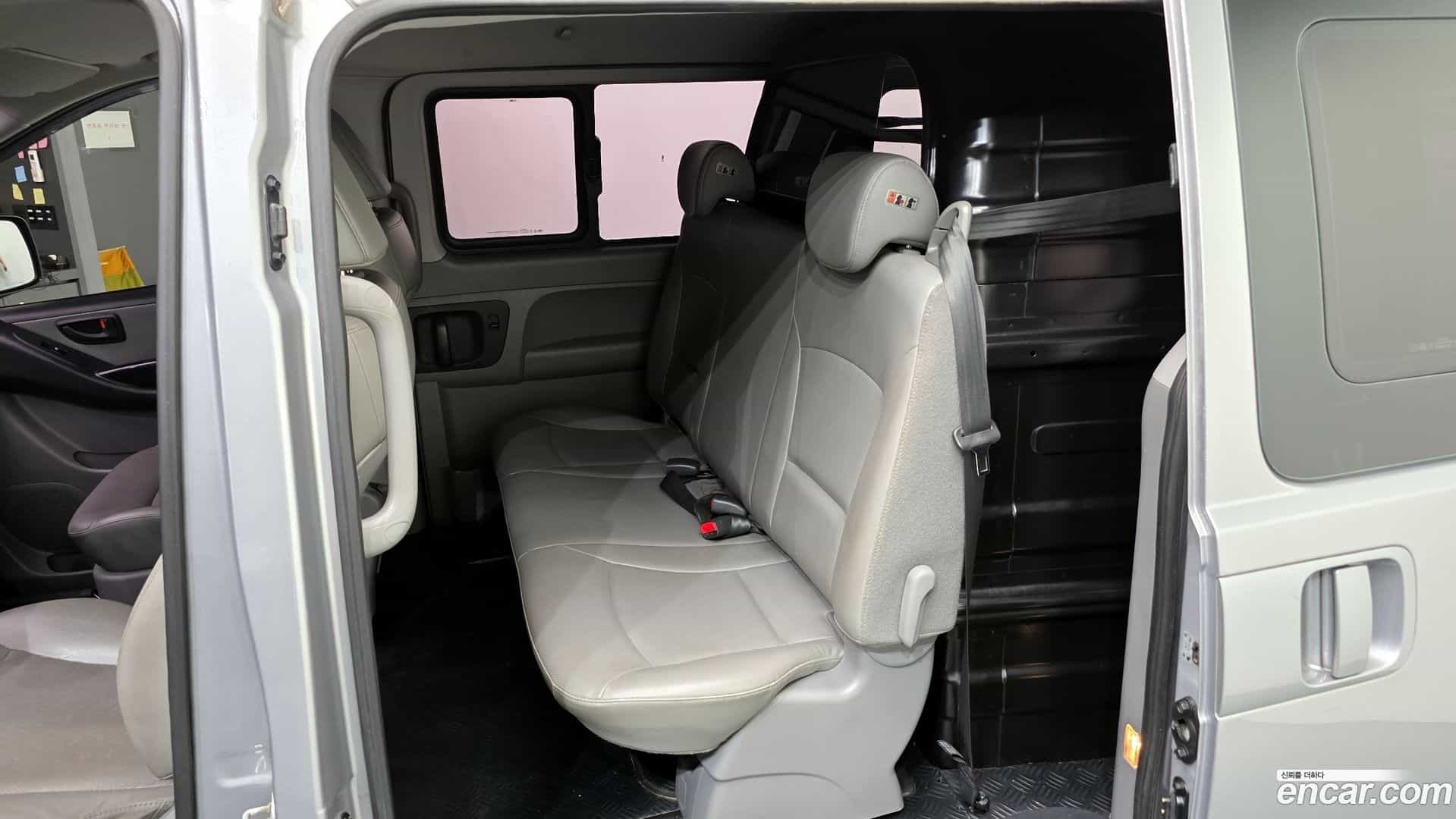Starex Hyundai 2018.3-OPTION-015