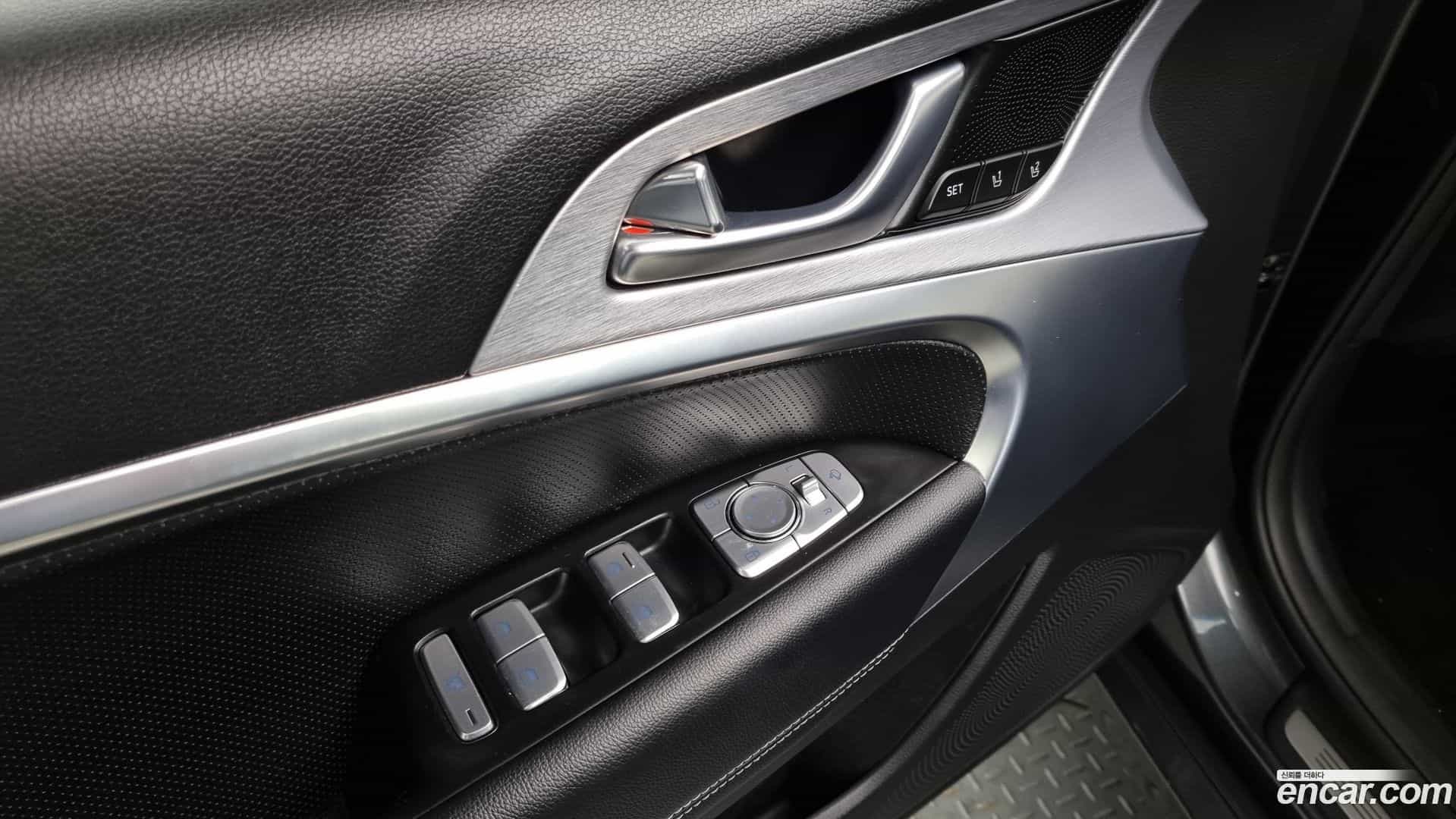 G70 Genesis 2019.0-OPTION-023