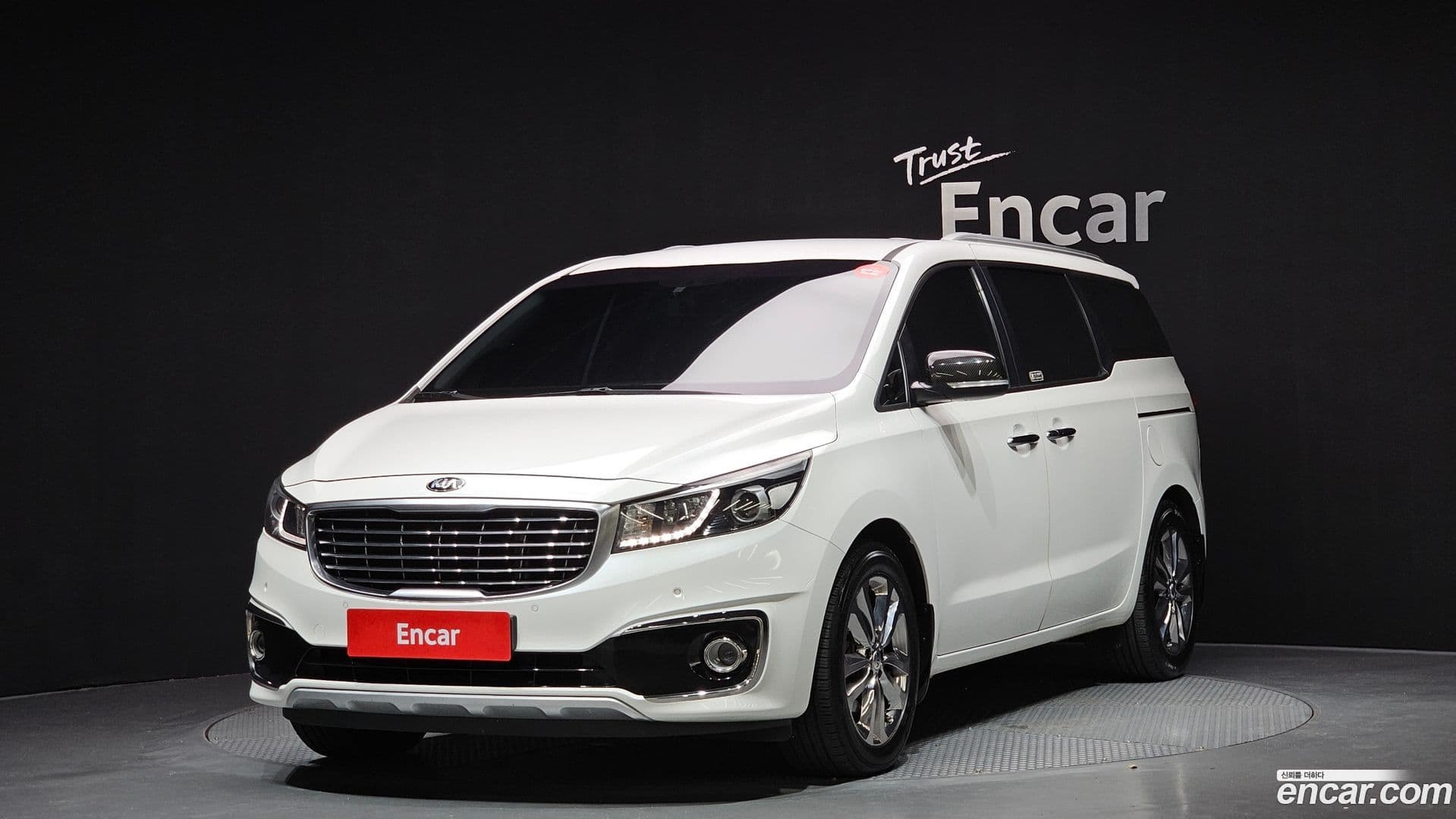 Main__Slider__Photo:Canival Kia 2016.1-0
