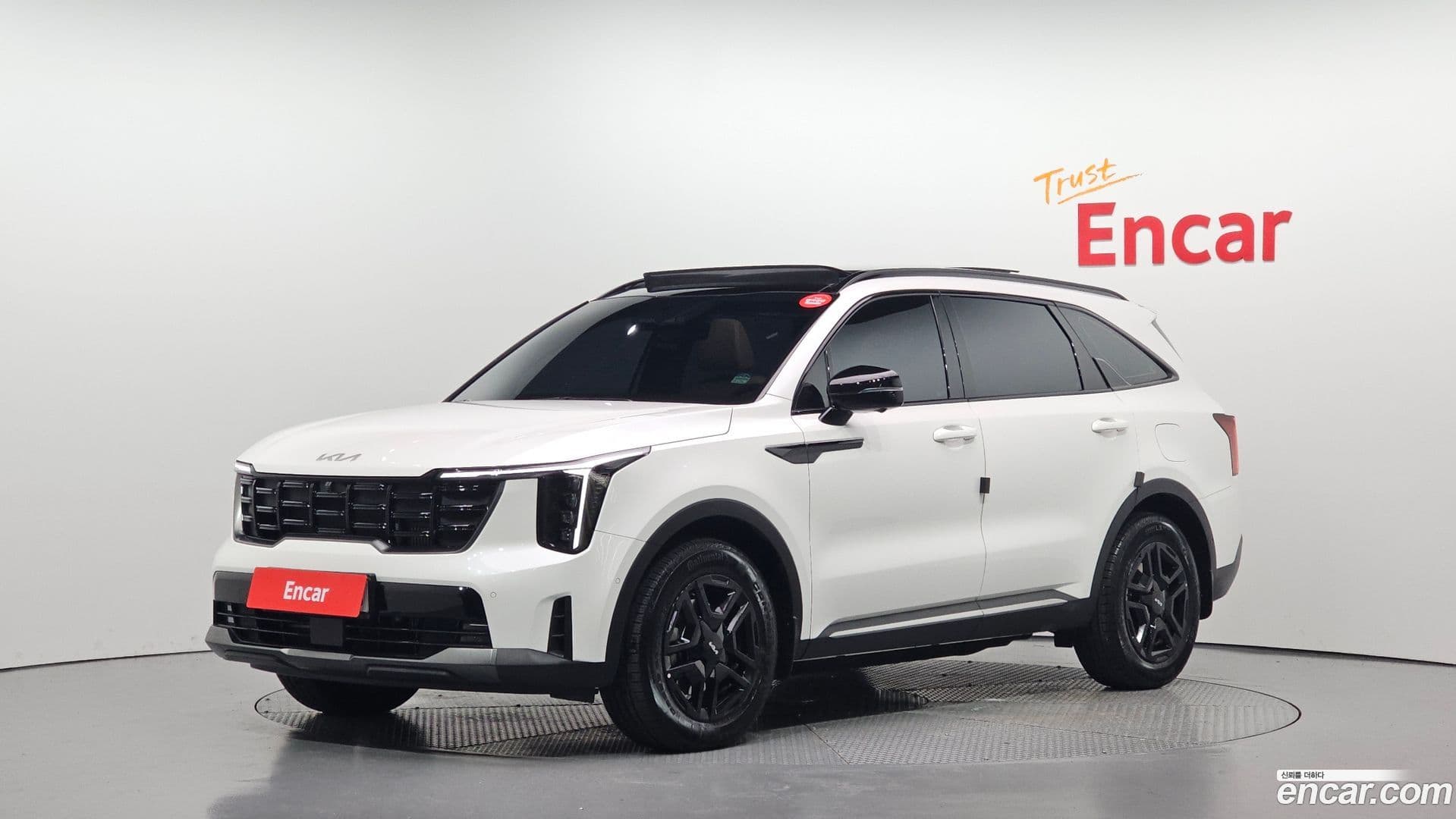 Main__Slider__Photo:Sorento Kia 2023.9-0