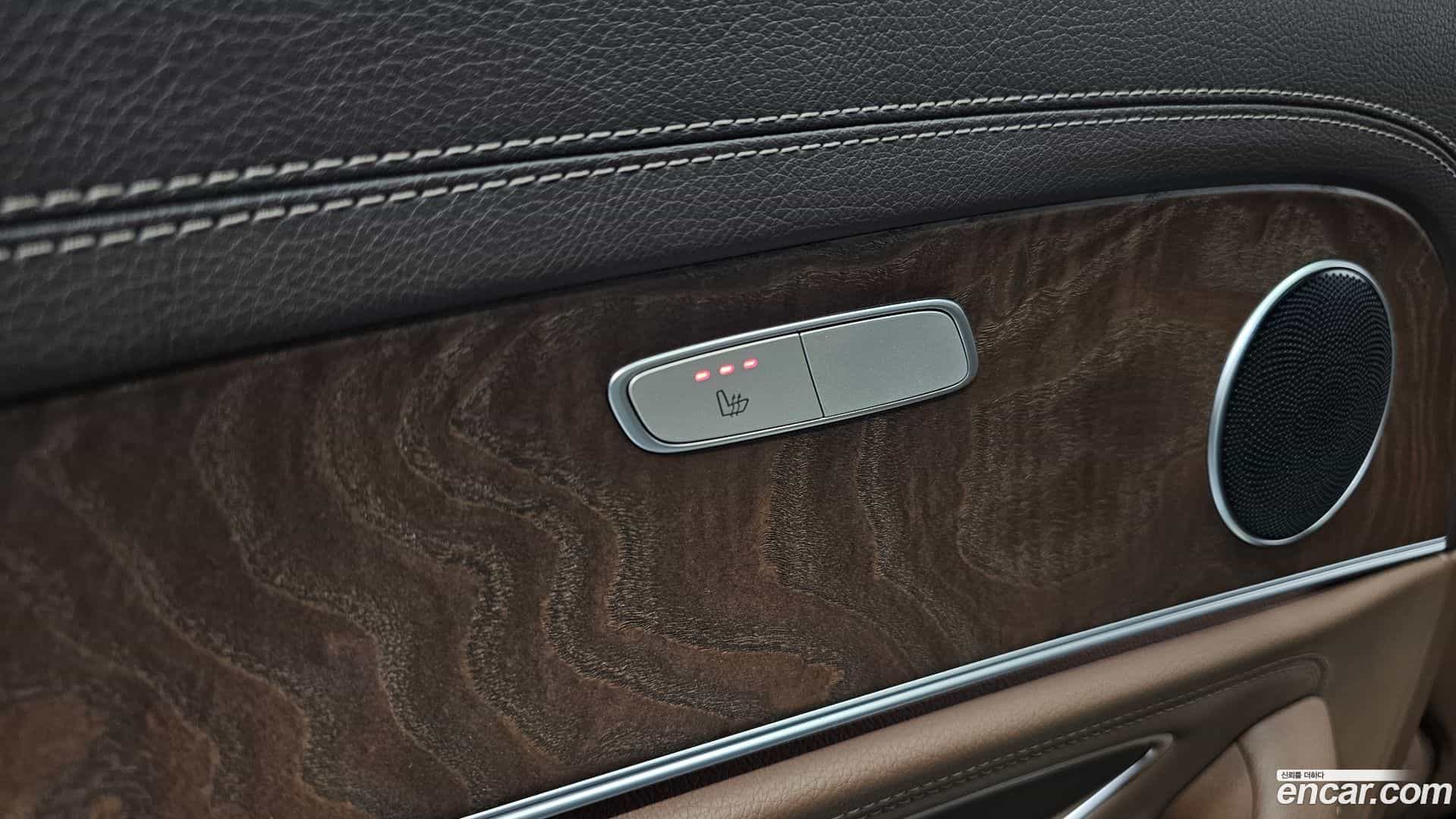 E-Class Mercedes-Benz 2016.8-OPTION-023