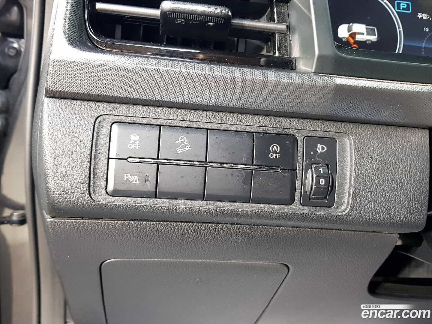 Rexton KG Mobility 2023.8-OPTION-015