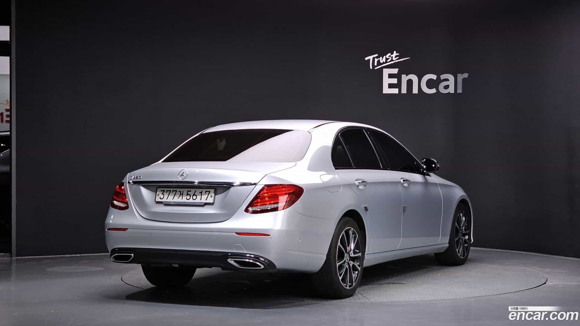 E-Class Mercedes-Benz 2020.5-OUTER-002