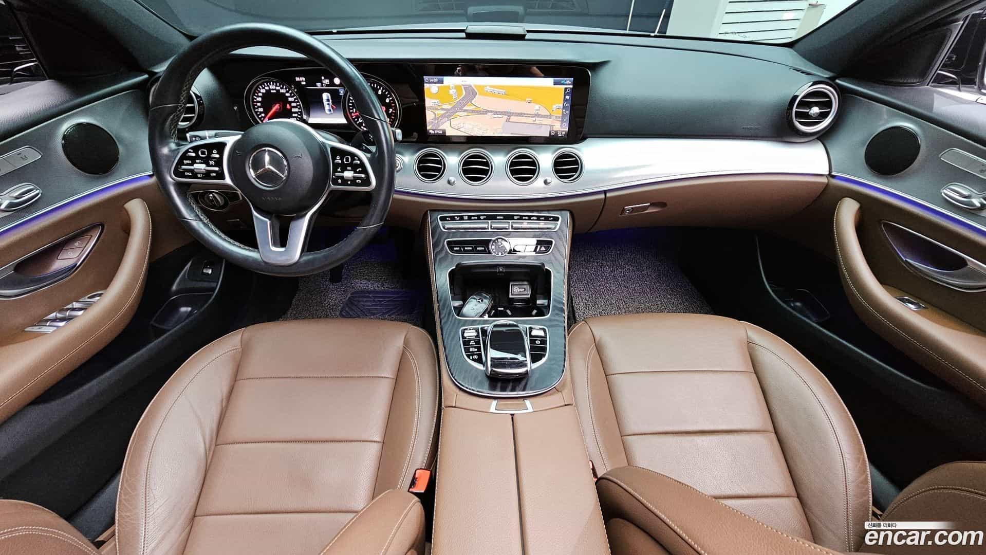 E-Class Mercedes-Benz 2020.5-INNER-007