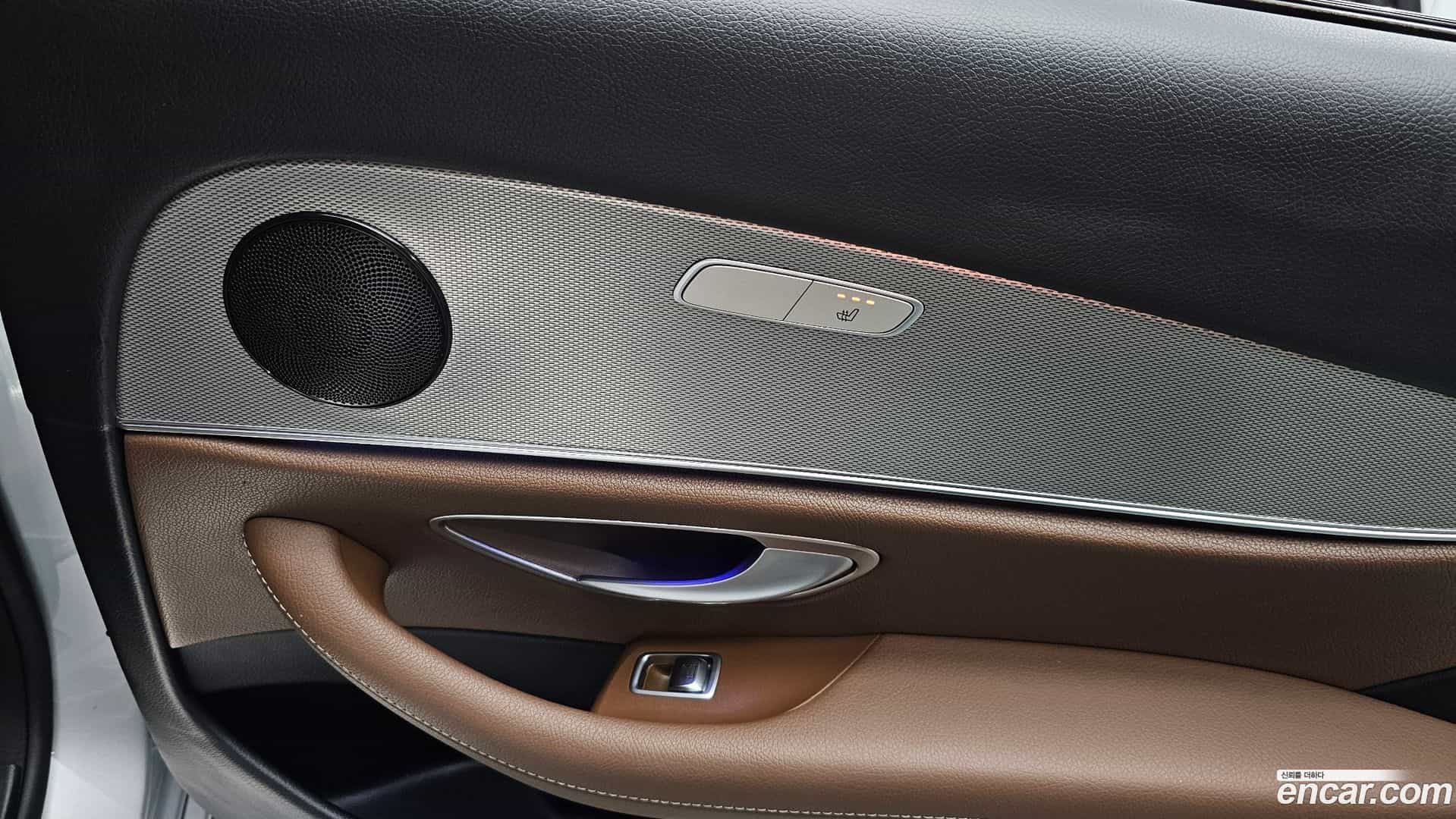 E-Class Mercedes-Benz 2020.5-OPTION-021