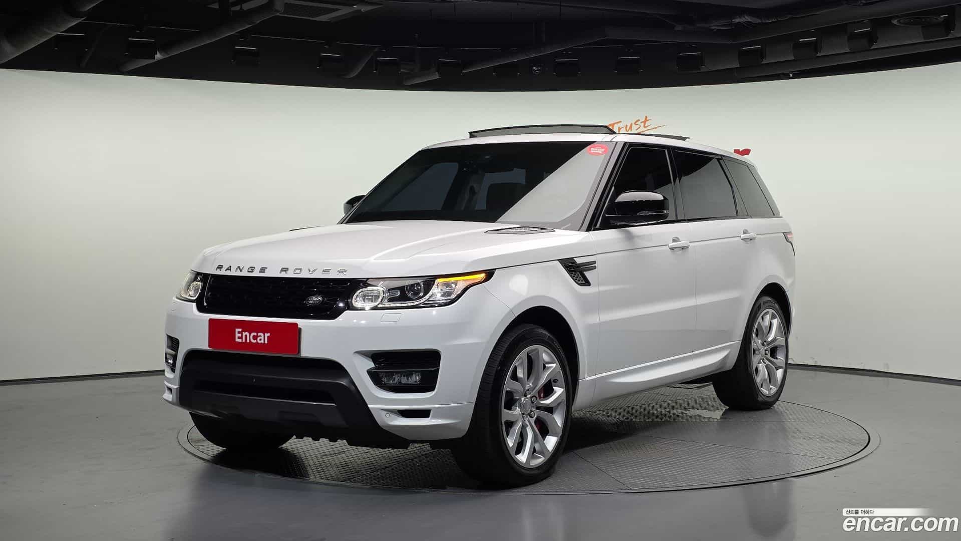Range Rover Sport Land Rover 2016.4-OUTER-001