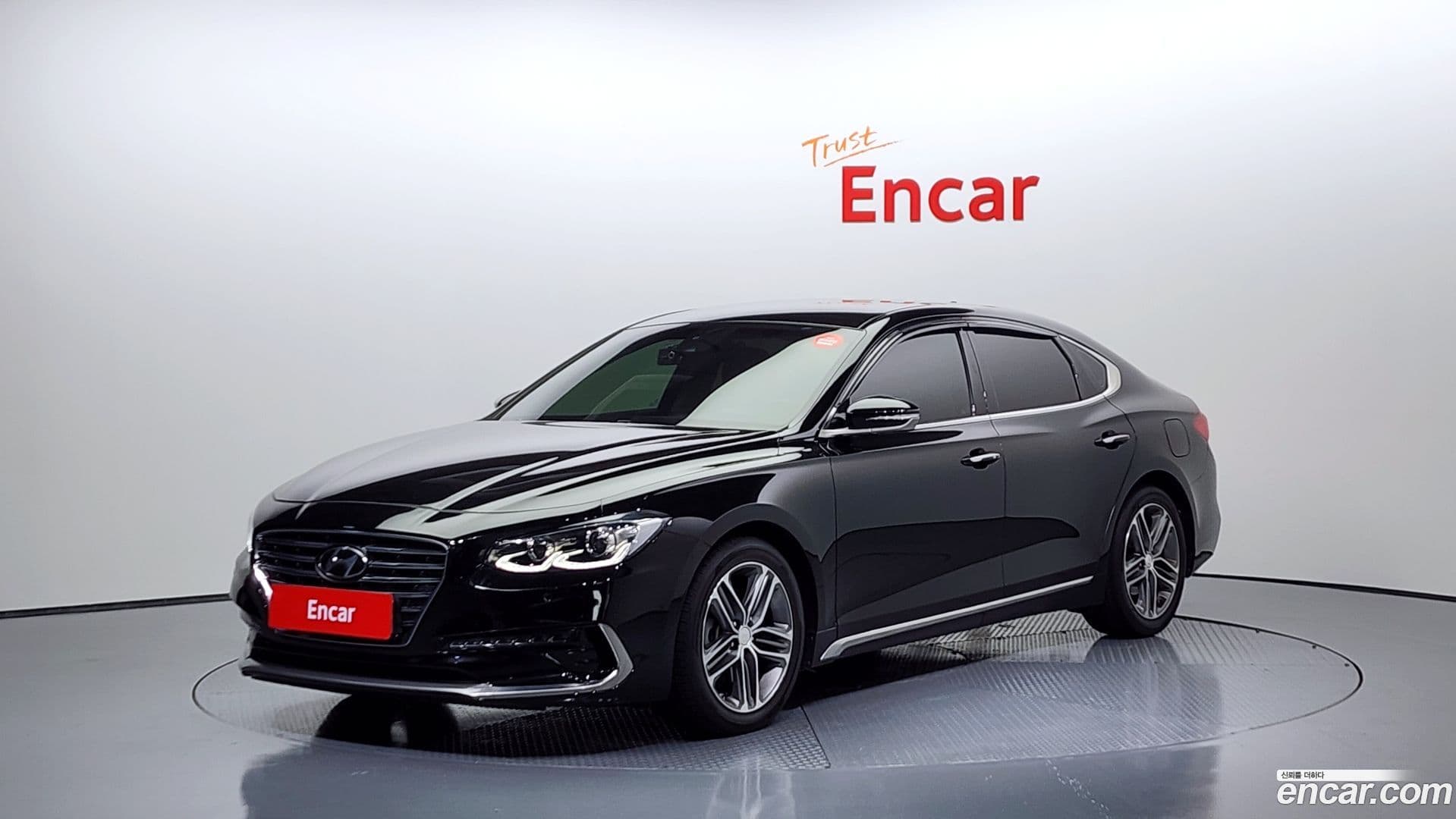 Main__Slider__Photo:Grandeur Hyundai 2018.9-0