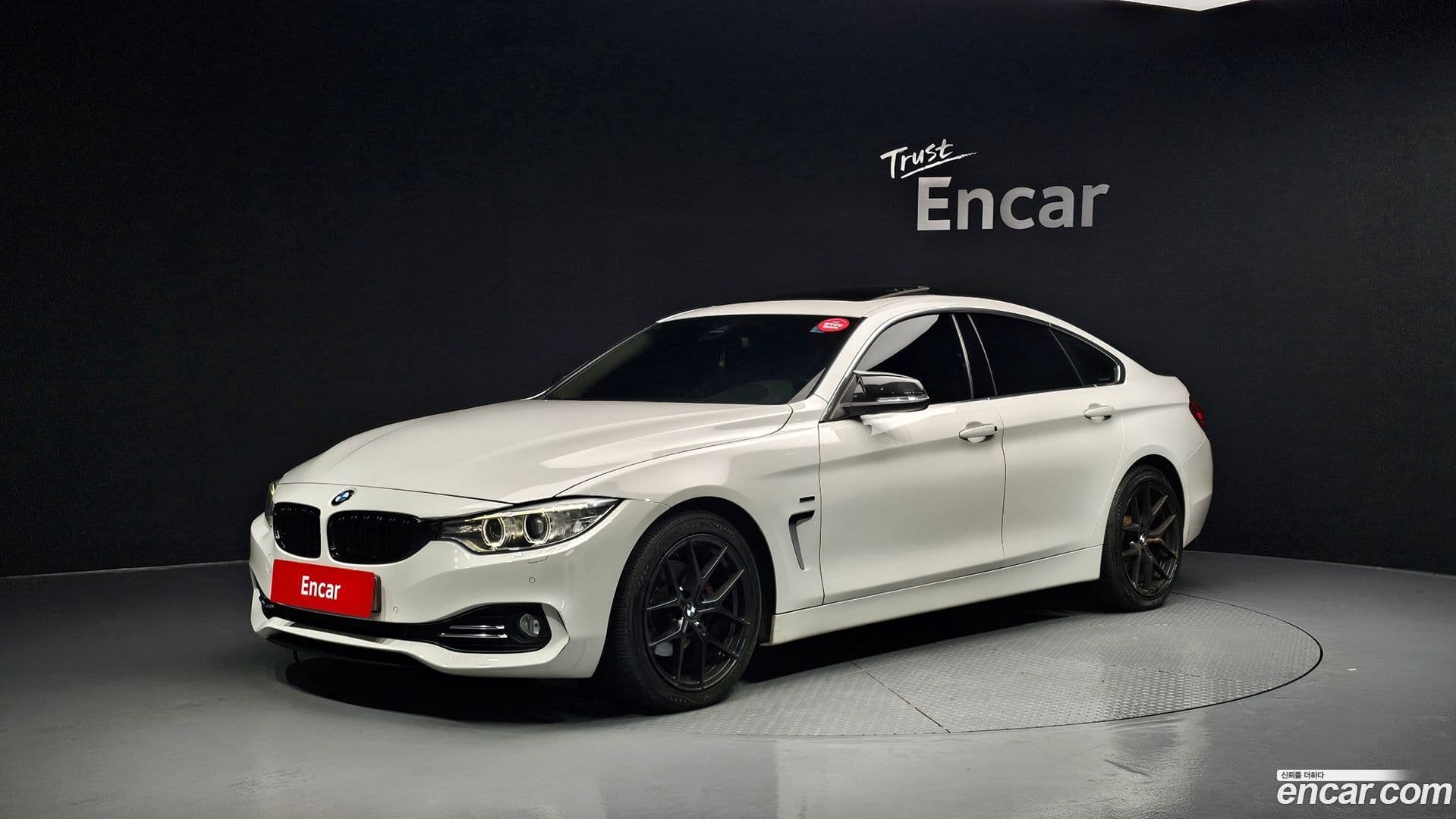 Main__Slider__Photo:4-Series BMW 2014.7-0