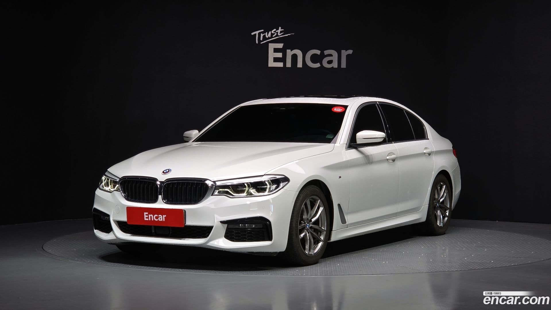 Main__Slider__Photo:5-Series BMW 2020.3-0