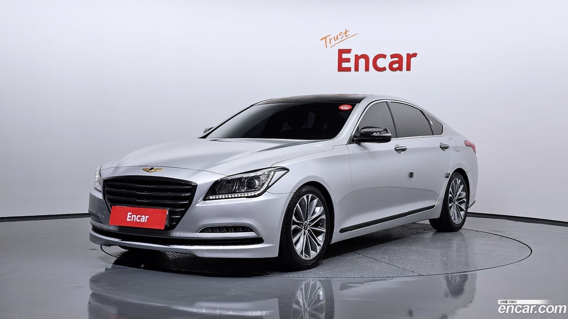 Main__Slider__Photo:Genesis Hyundai 2014.3-0