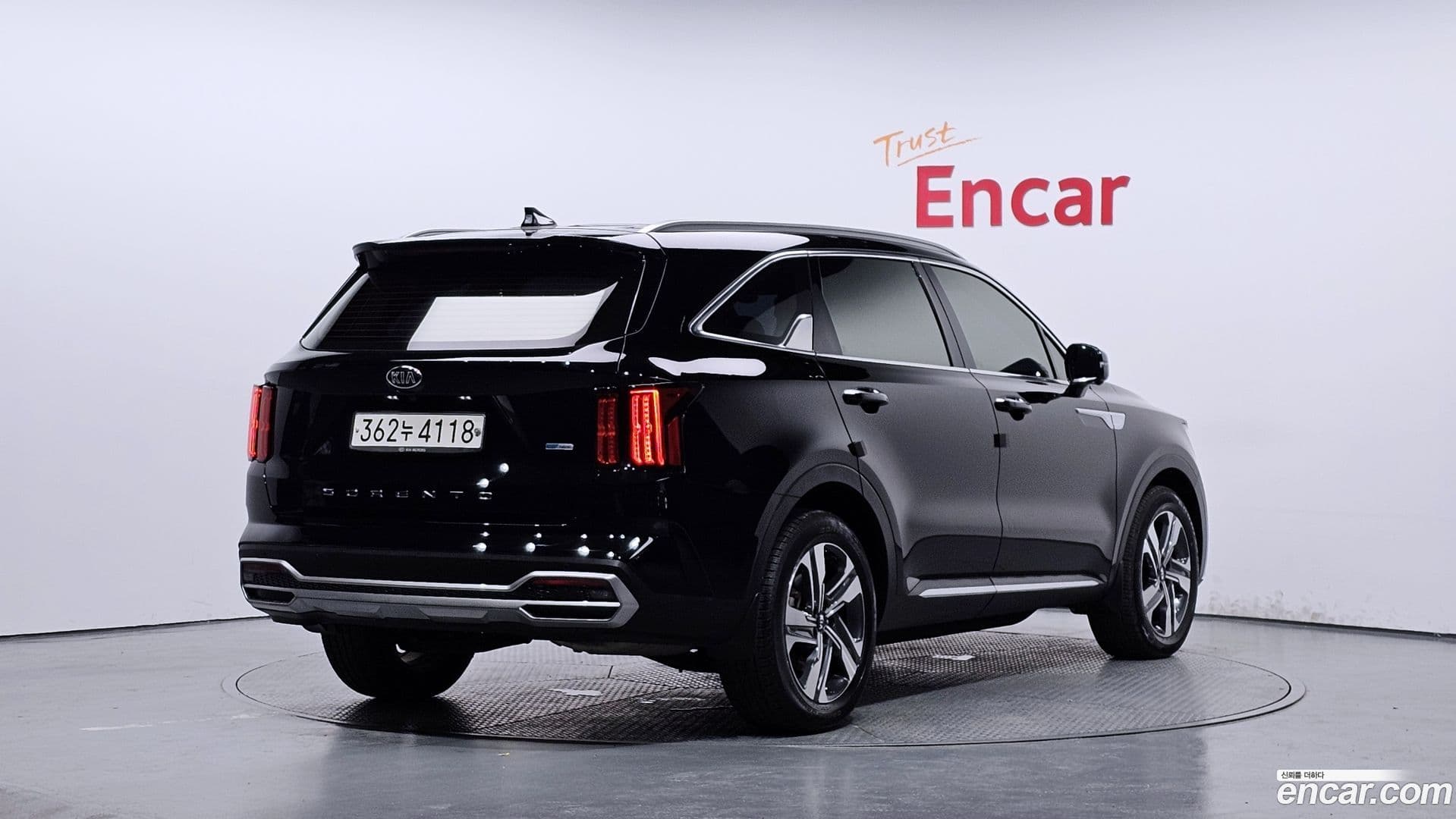 Main__Slider__Photo:Sorento Kia 2020.7-1
