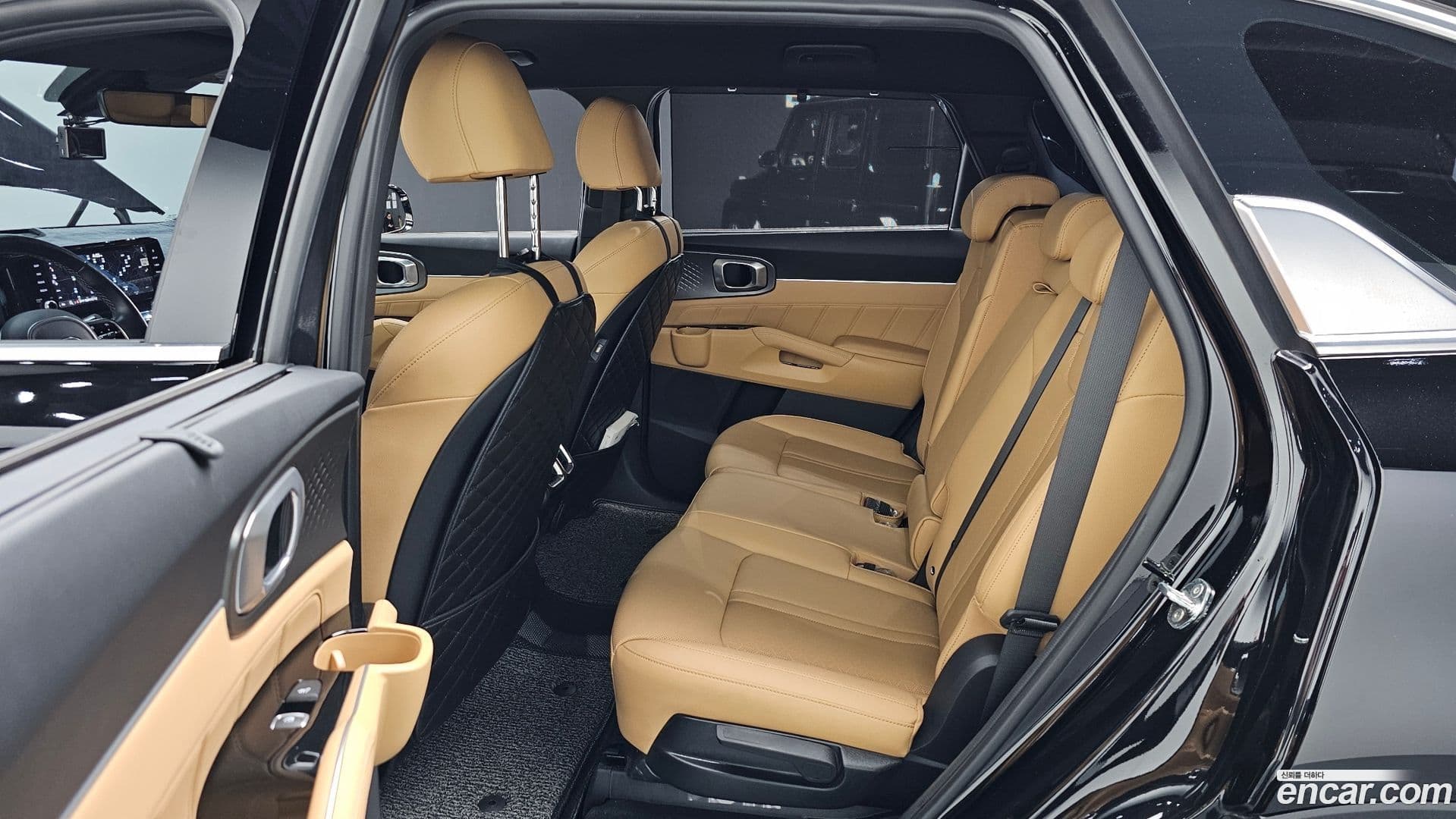 Main__Slider__Photo:Sorento Kia 2020.7-10