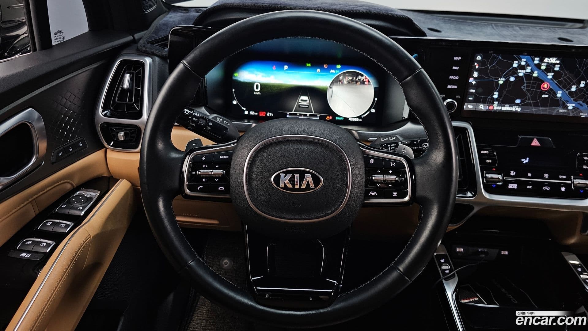 Main__Slider__Photo:Sorento Kia 2020.7-12