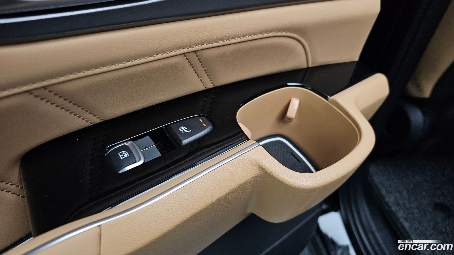 Main__Slider__Photo:Sorento Kia 2020.7-18