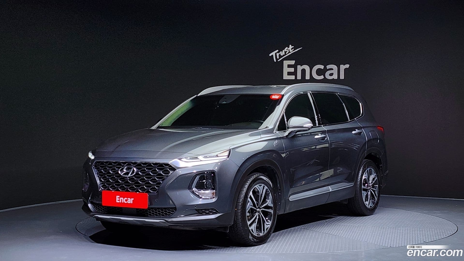 Main__Slider__Photo:Santafe Hyundai 2019.6-0