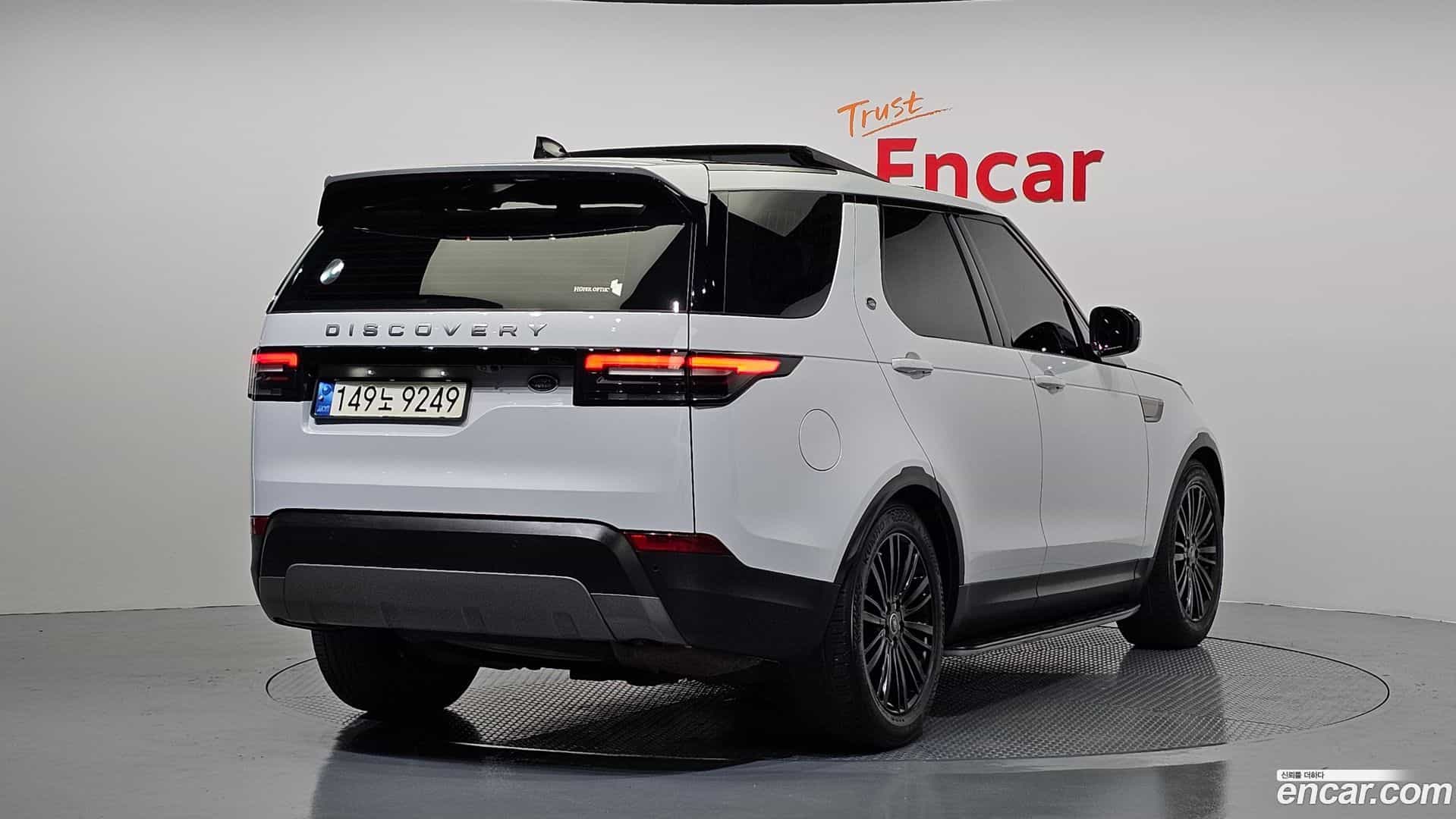 Discovery Land Rover 2018.10-OUTER-002