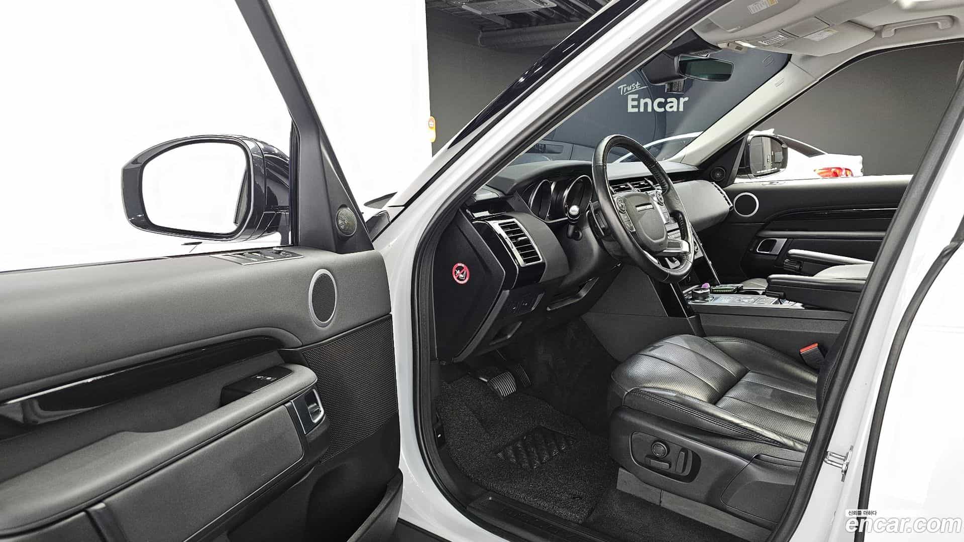 Discovery Land Rover 2018.10-INNER-010