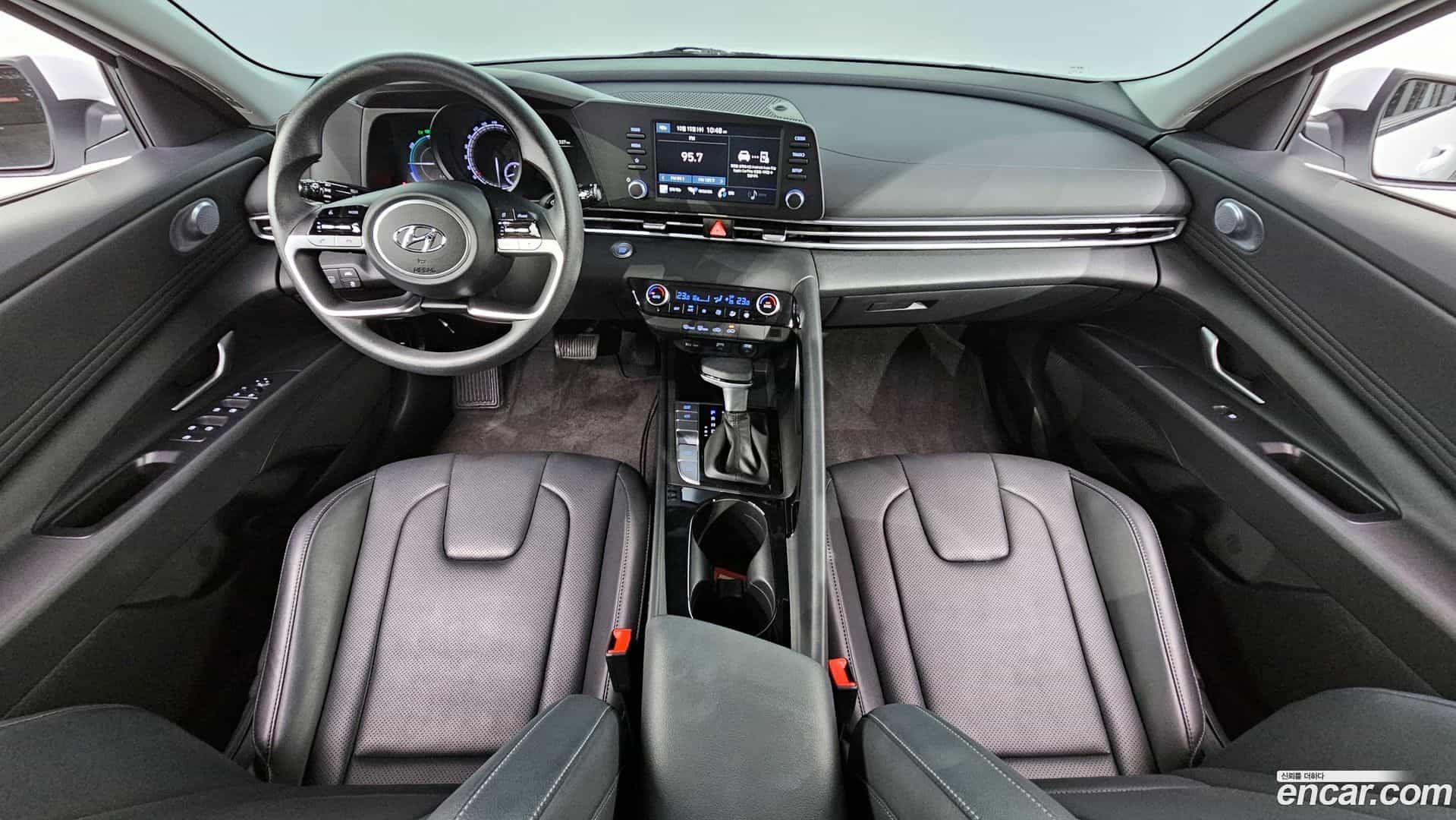 AVANTE Hyundai 2022.6-INNER-007