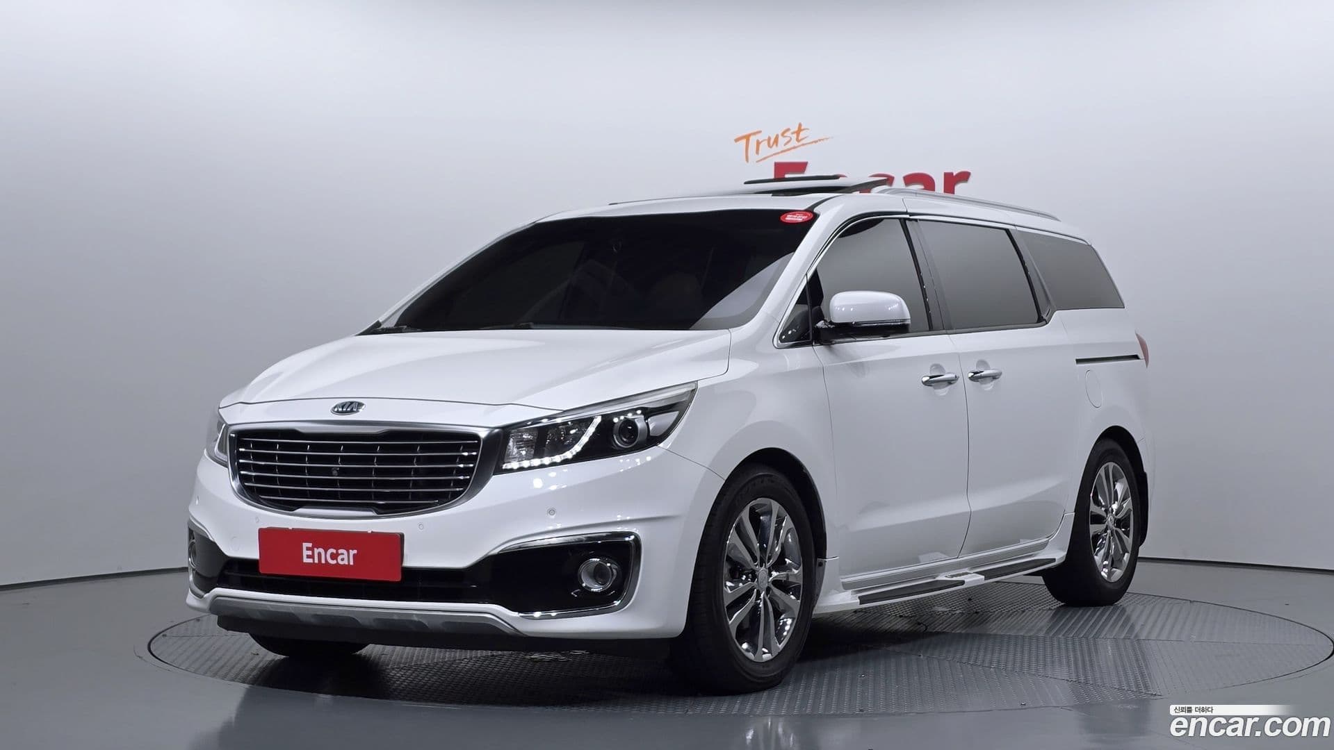 Main__Slider__Photo:Canival Kia 2015.6-0