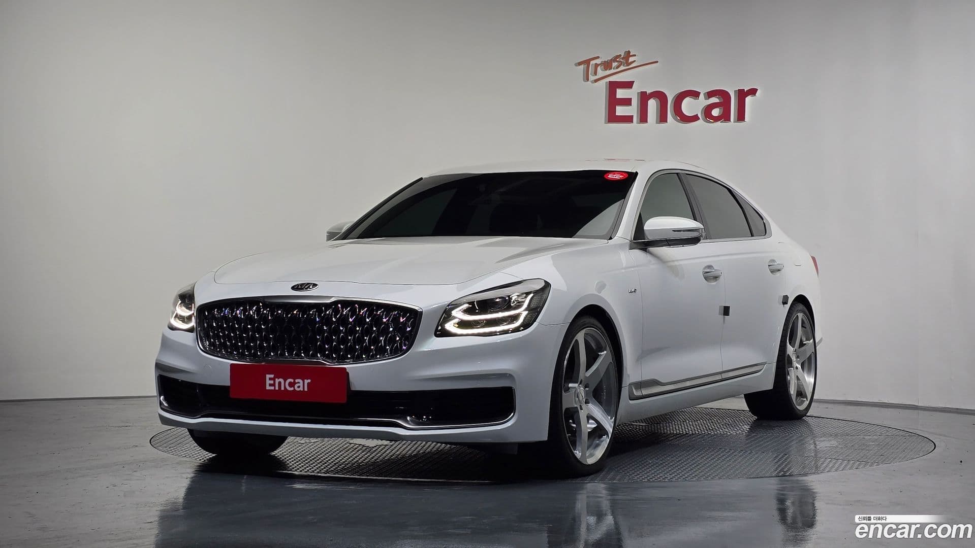 Main__Slider__Photo:K9 Kia 2019.8-0