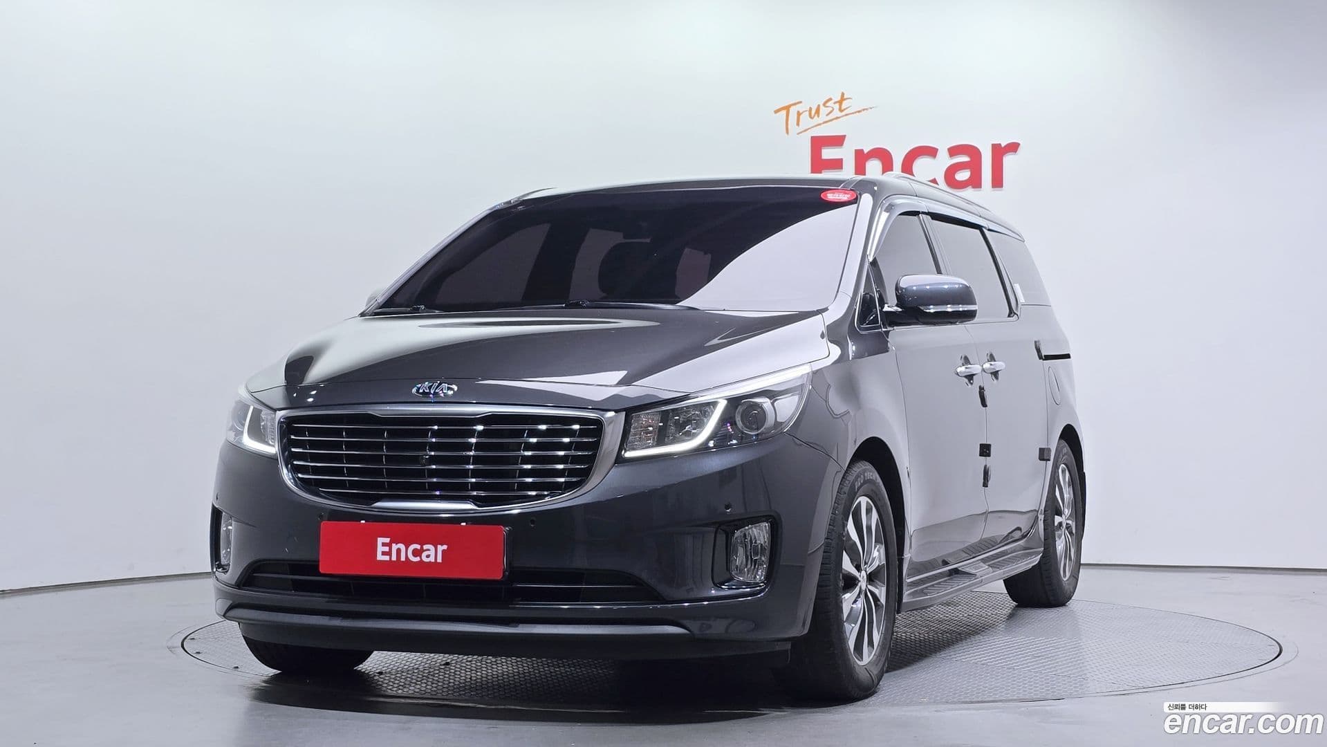 Main__Slider__Photo:Canival Kia 2018.1-0
