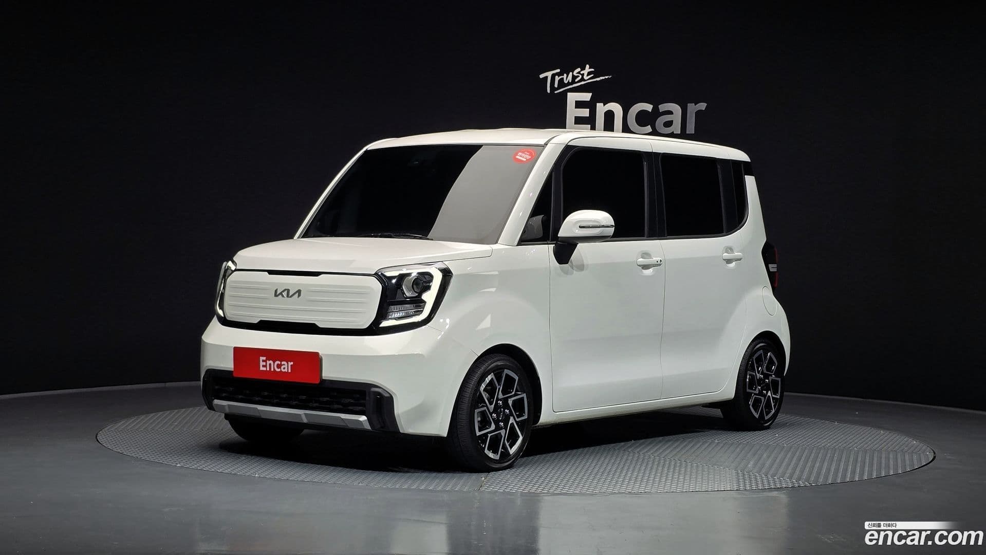 Main__Slider__Photo:RAY Kia 2023.1-0