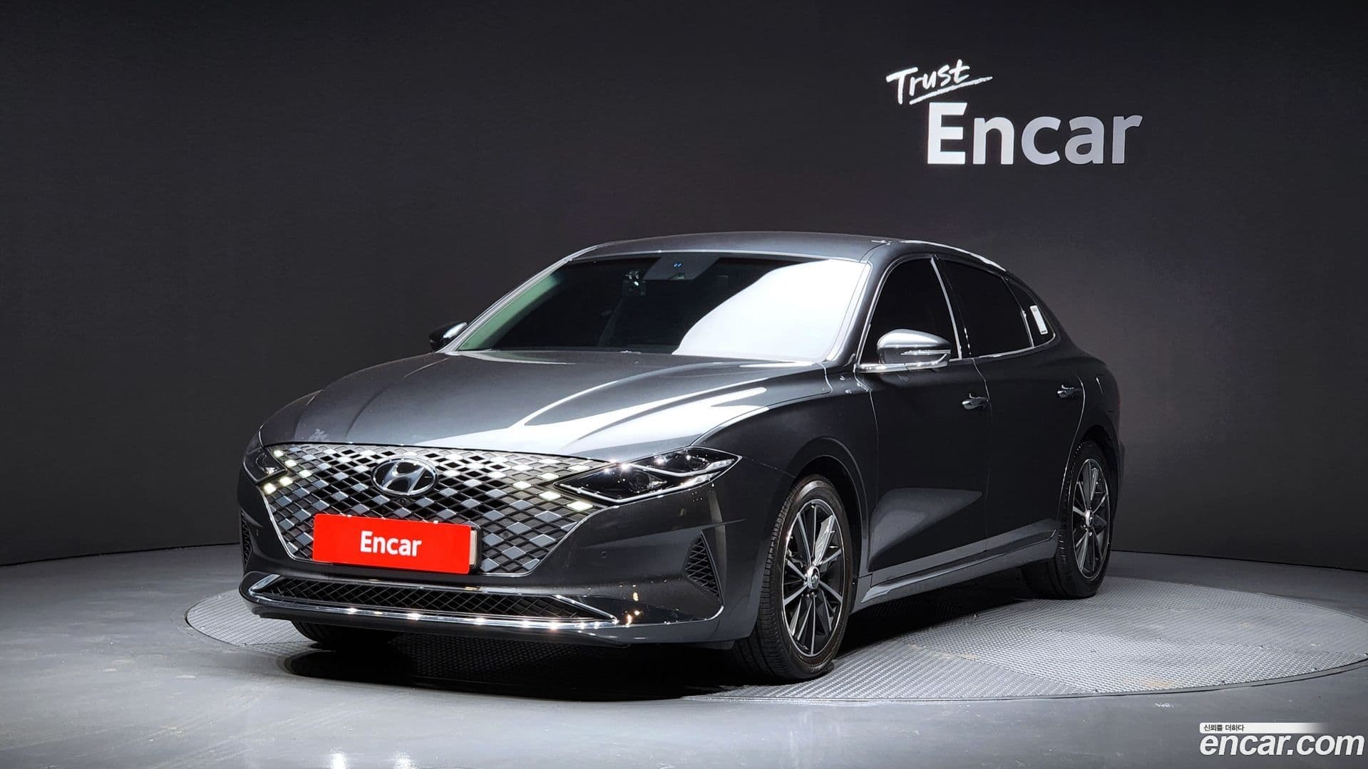 Main__Slider__Photo:Grandeur Hyundai 2020.10-0
